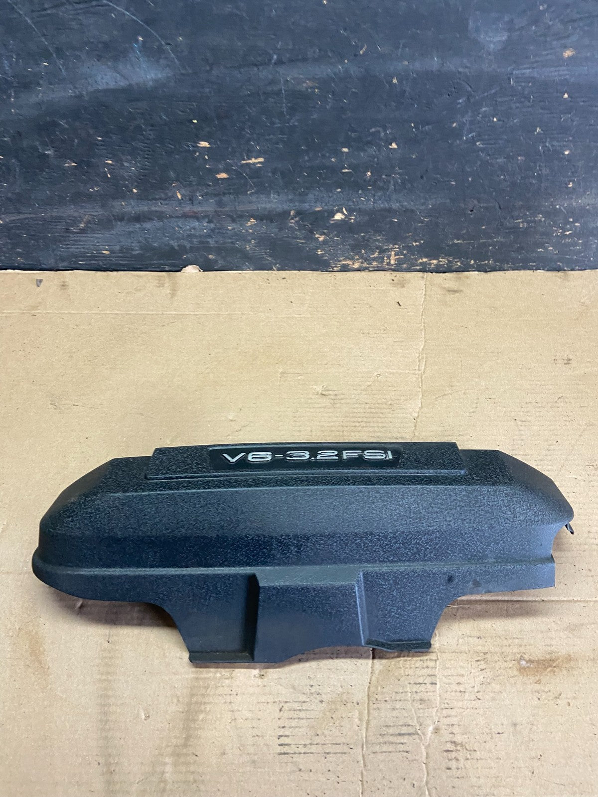 2008 to 2008 Audi  A6 3.2L Engine Motor Cover Oem R2078 DG0