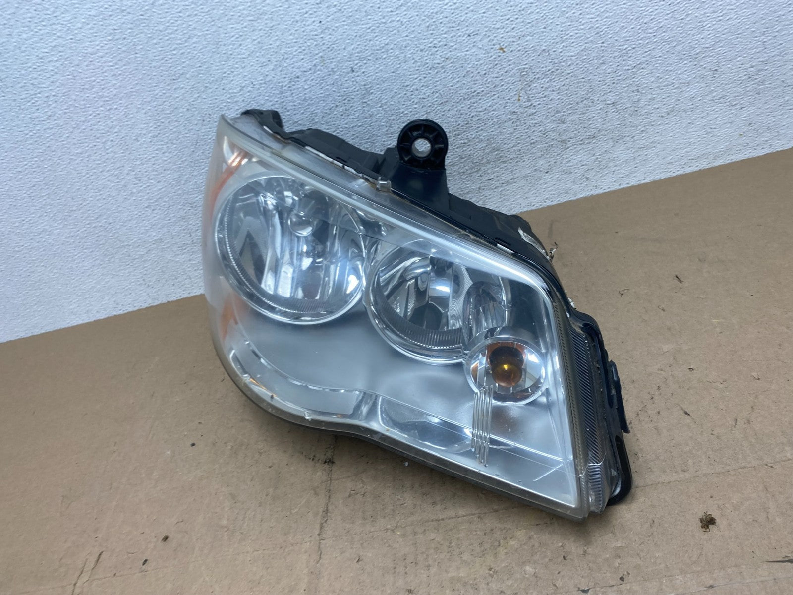 2011 to 2016 Chrysler Town and Country Right Passenger Headlight AE6875 DW1