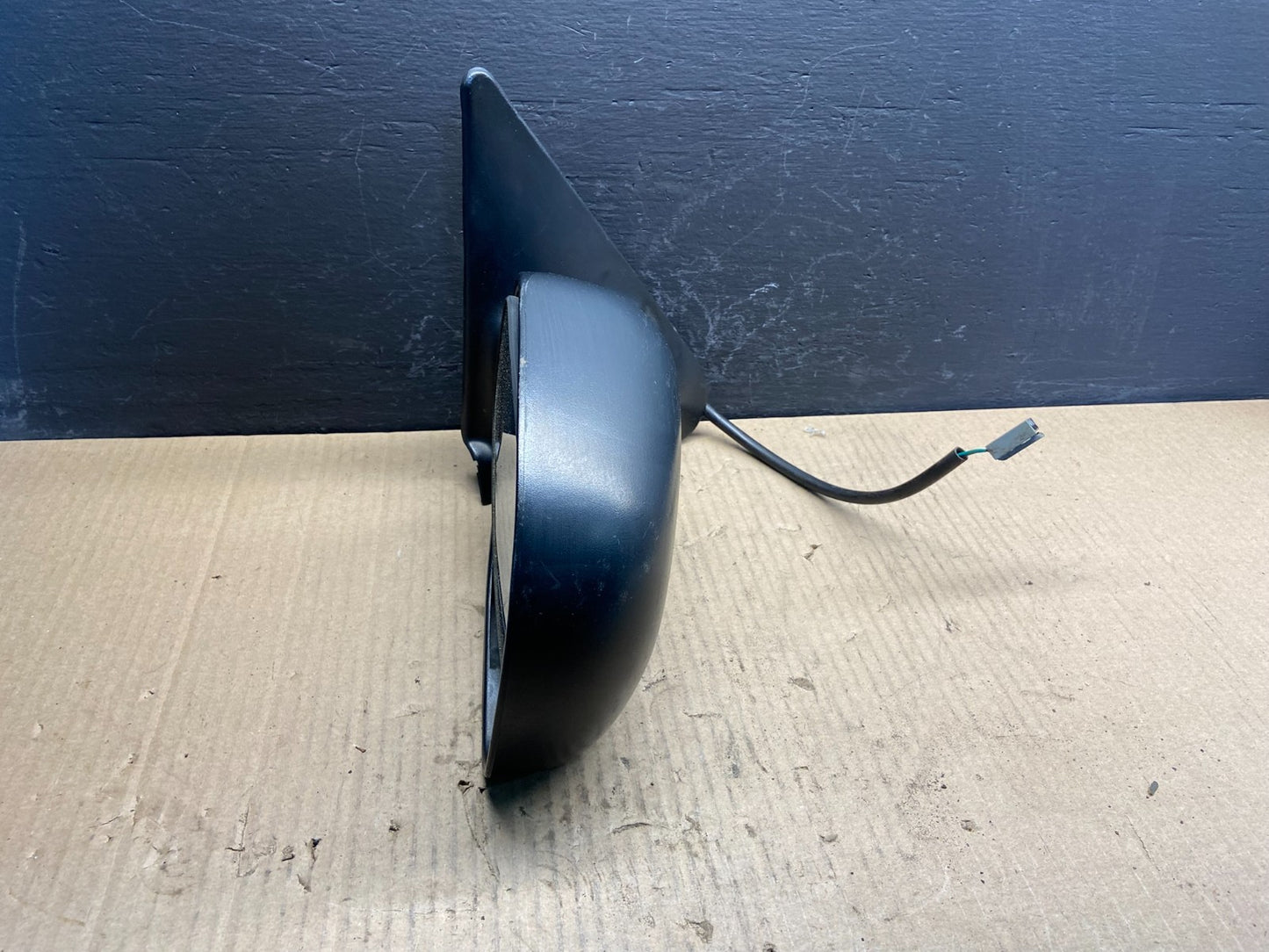 2002 to 2005 Ford Explorer Right Passenger RH Side Door Mirror AC0560 DG1