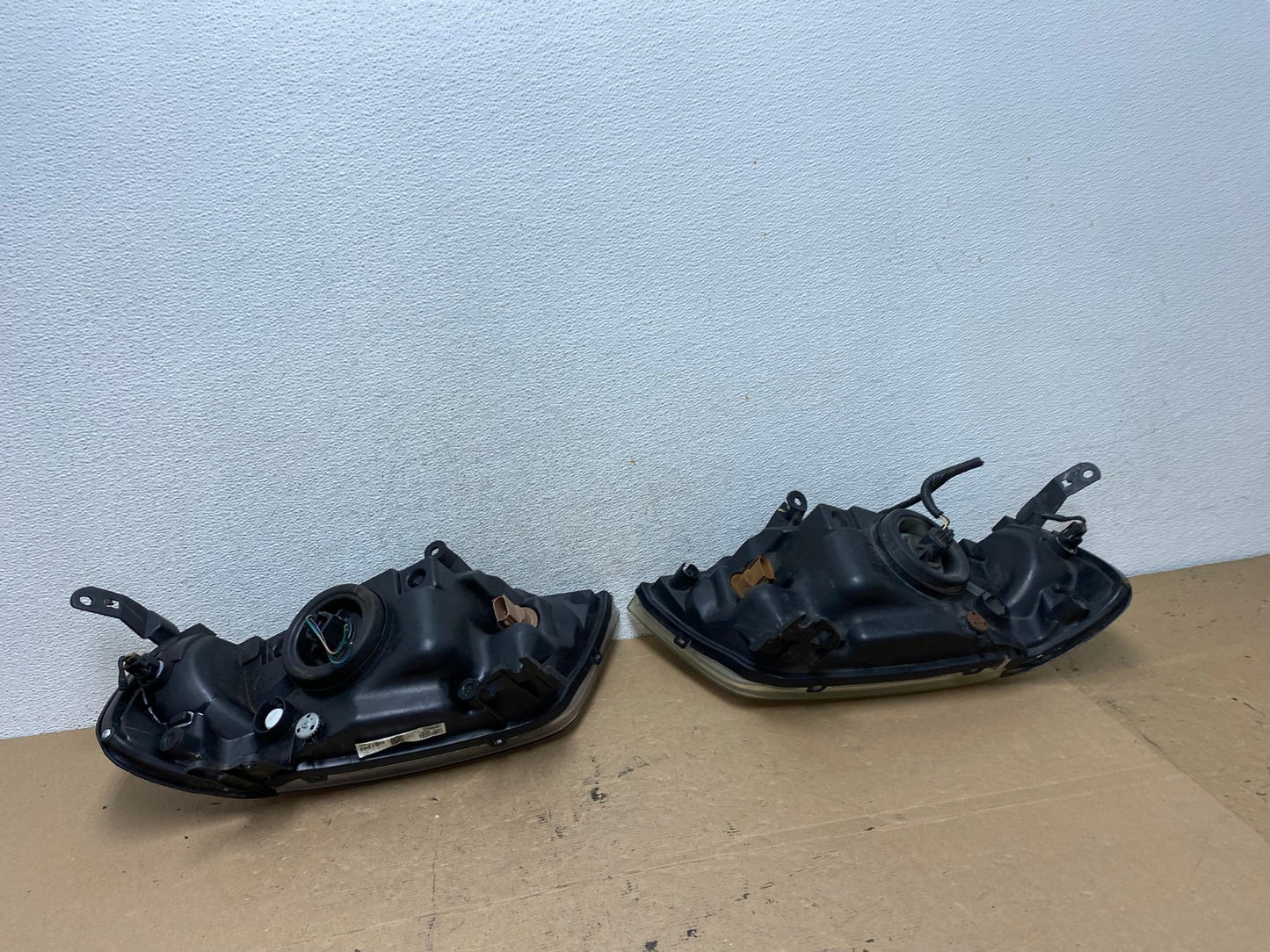2005 to 2007 Mercury Mariner Left+Right Side Halogen Headlights AF4628 LK6