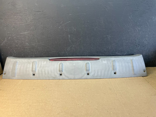 2002 to 2006 Chevrolet Avalanche 1500 Cente Spoilerr 3rd Brake Light AD01160