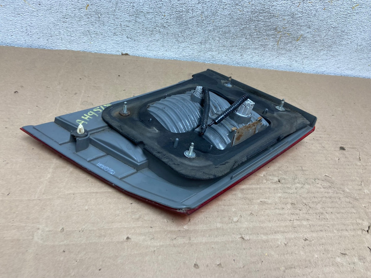 2005 2006 2007 Honda Odyssey Inner Right Passenger RH Tail Light AH9518 LK4