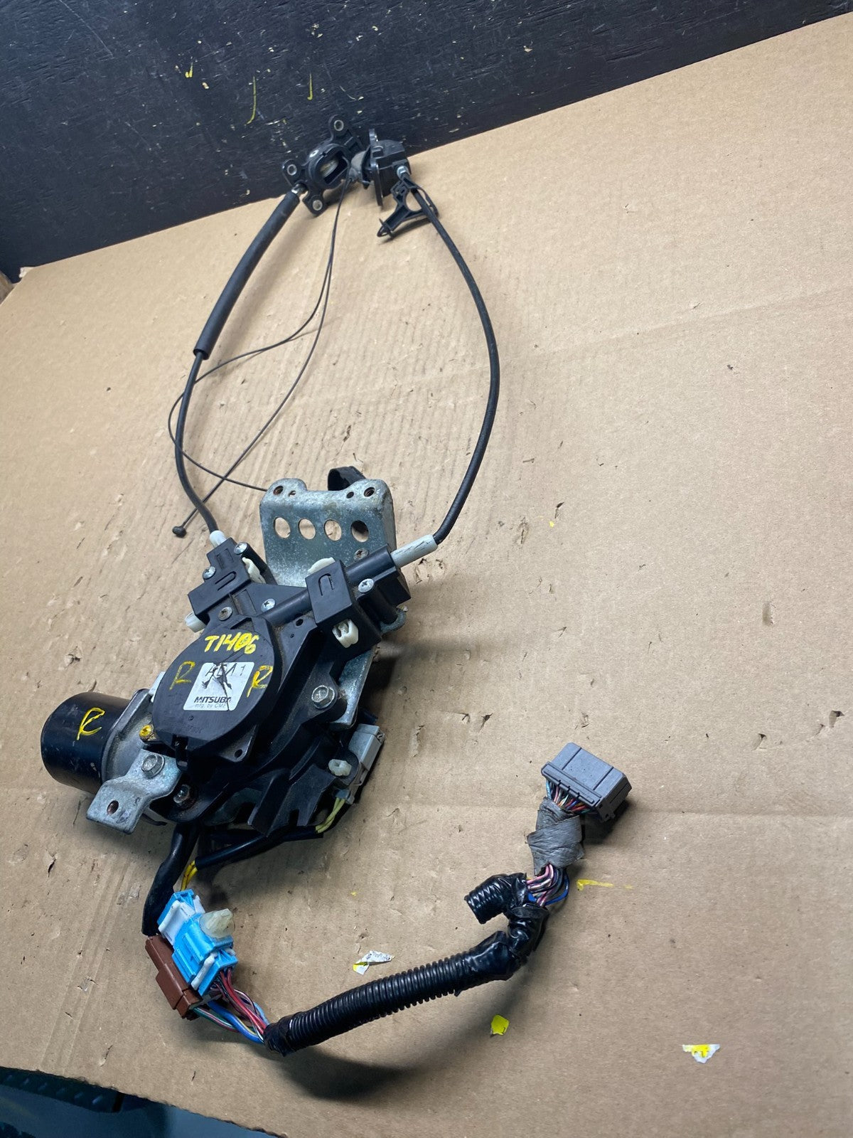 2005 - 2010 Honda Odyssey Rear Right Sliding Door Lock Actuator Motor T1406 DG2