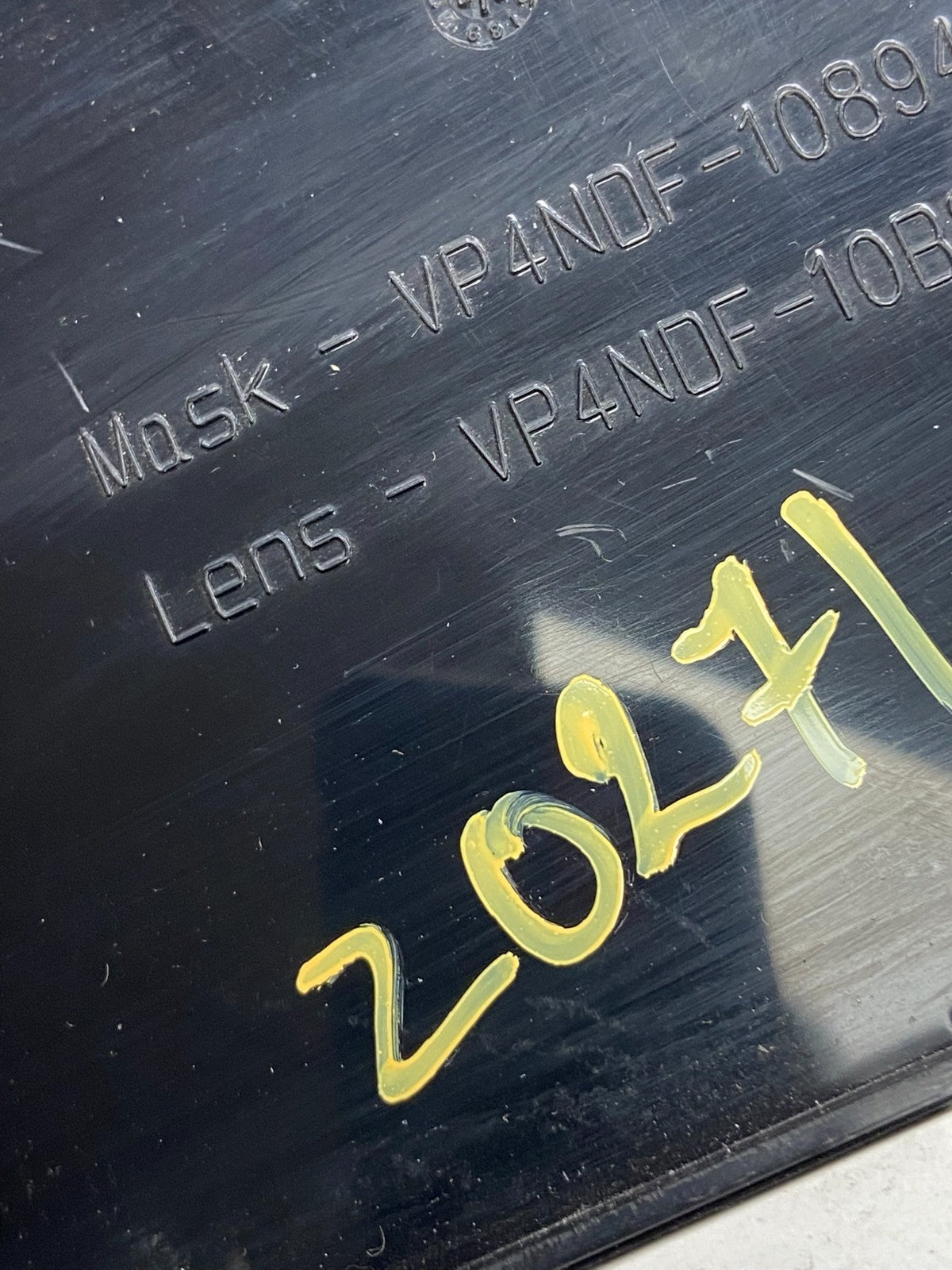 2006 Nissan Titan Armada Speedometer Cluster Gauge Bezel Z0271 DG8