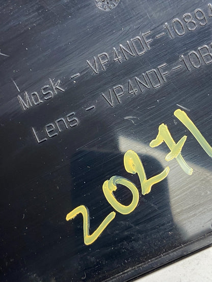 2006 Nissan Titan Armada Speedometer Cluster Gauge Bezel Z0271 DG8