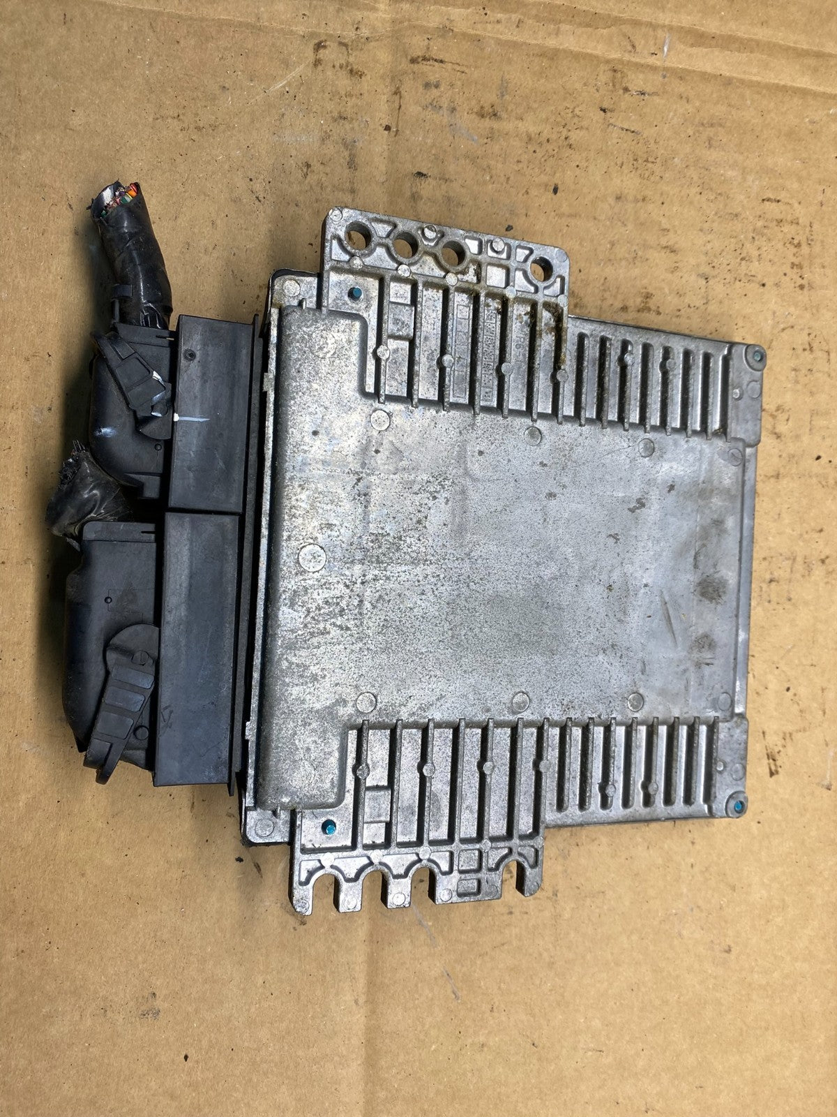 2013 Nissan Armada 5.6L Engine Control Unit ECU ECM Module R4472 DG1
