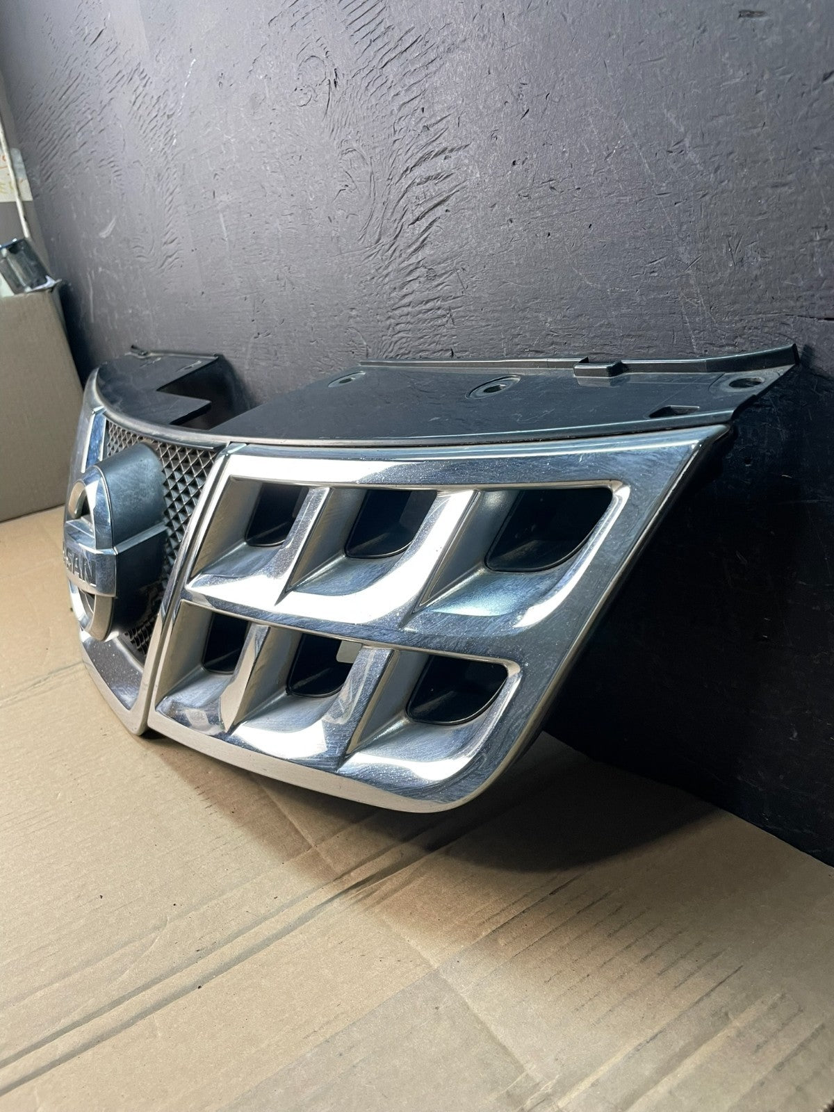2011 to 2015 Nissan Rogue Front Upper Chrome Grill Grille AC5326 DG2