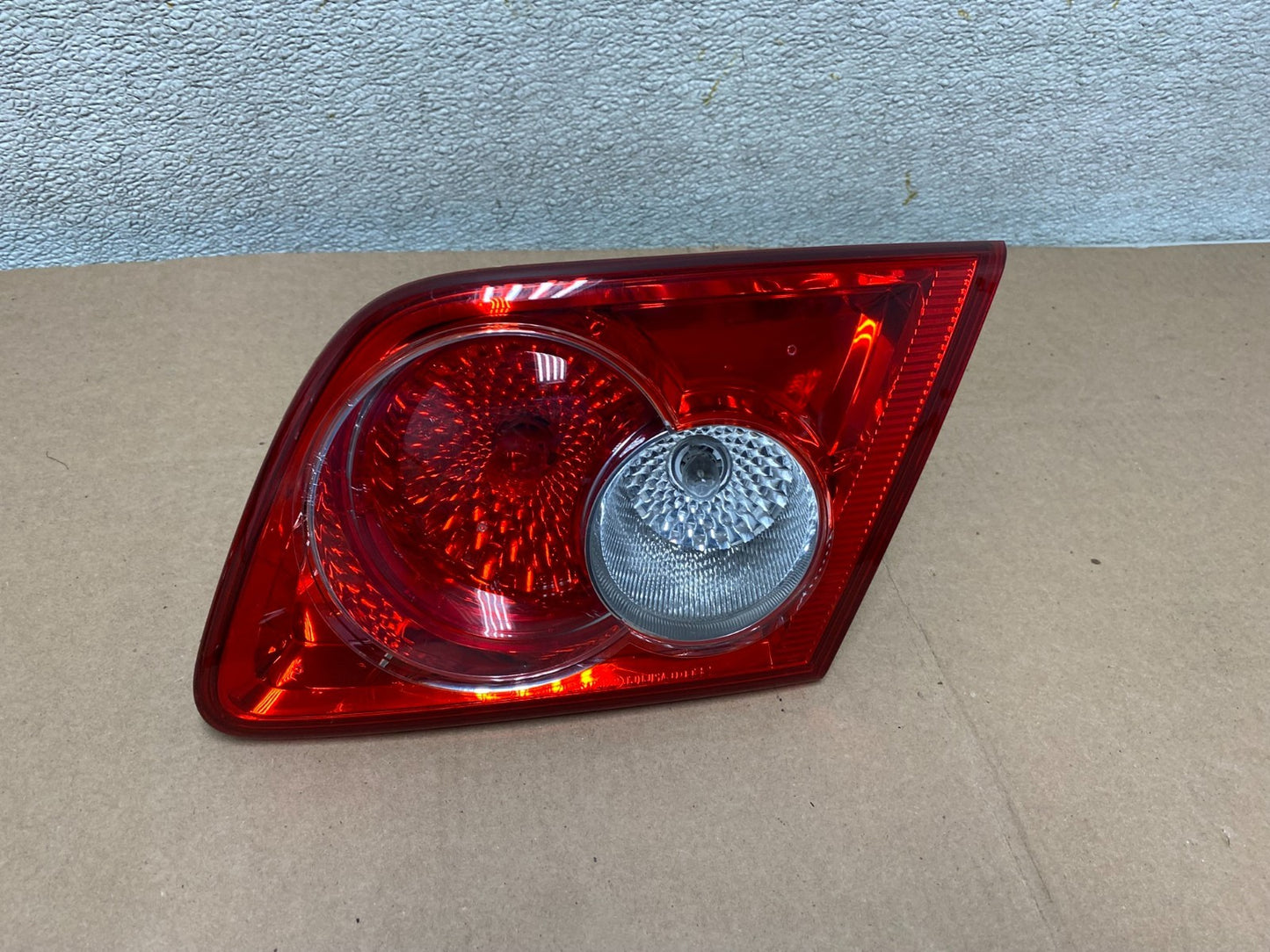 2003 2004 2005 Mazda 6 Right Passenger Inner Tail Light Taillight OEM S2025 DW0