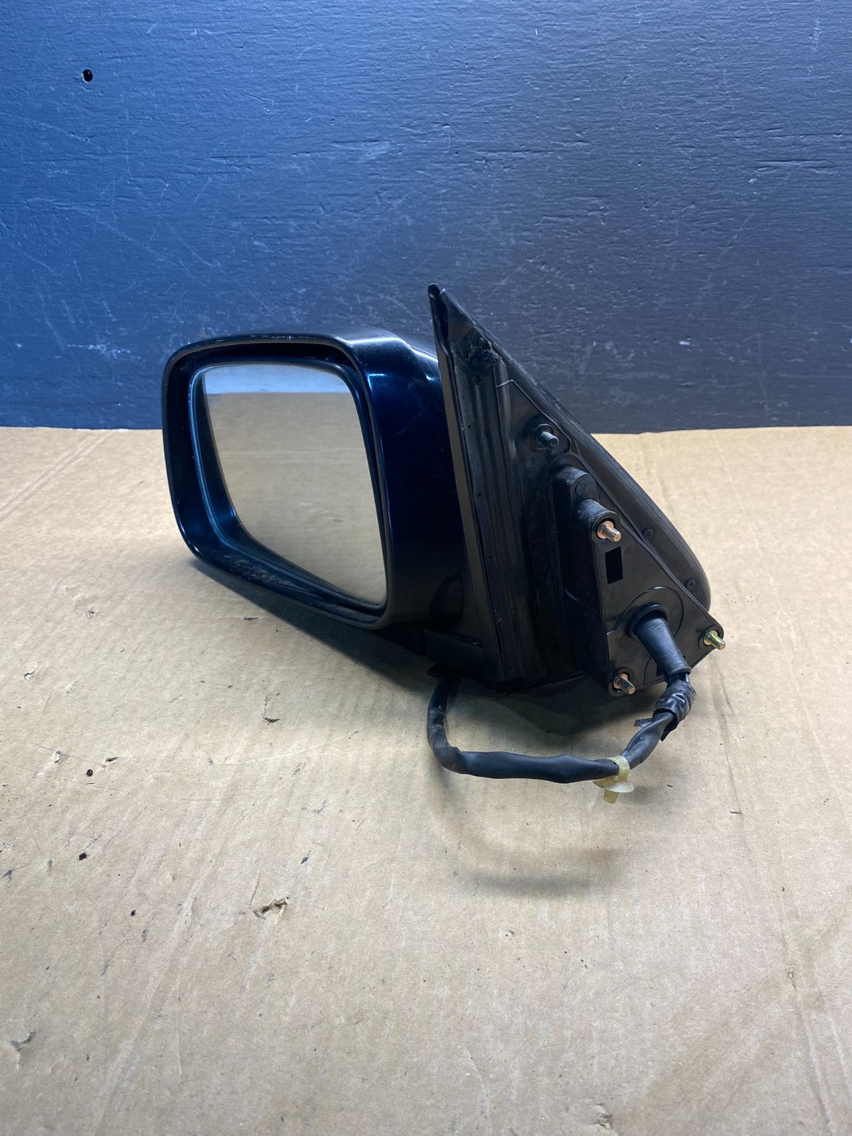 2002-2006 Honda CR-V CRV Left Driver LH Side View Door Mirror AC7166 DG11