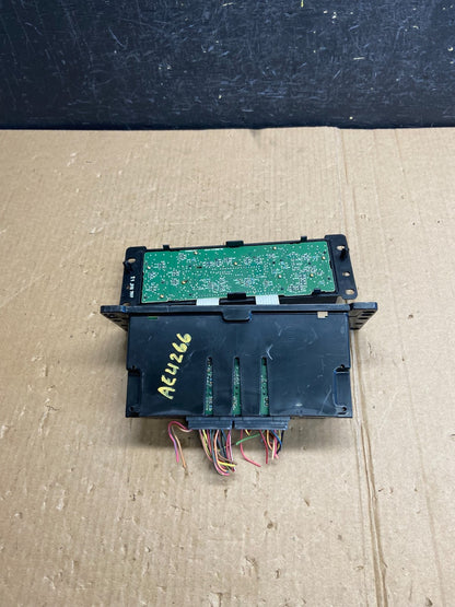 2003 to 2006 Lincoln Town Car Climate Control Panel ae4266 DG3