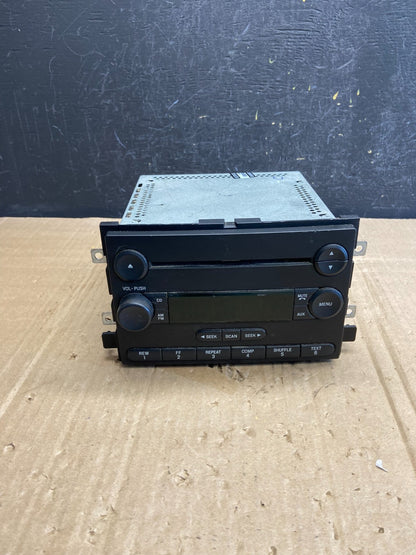 2004 to 2008 Ford F150 Mustang Radio Stereo Audio AM/FM ae1709 DG0