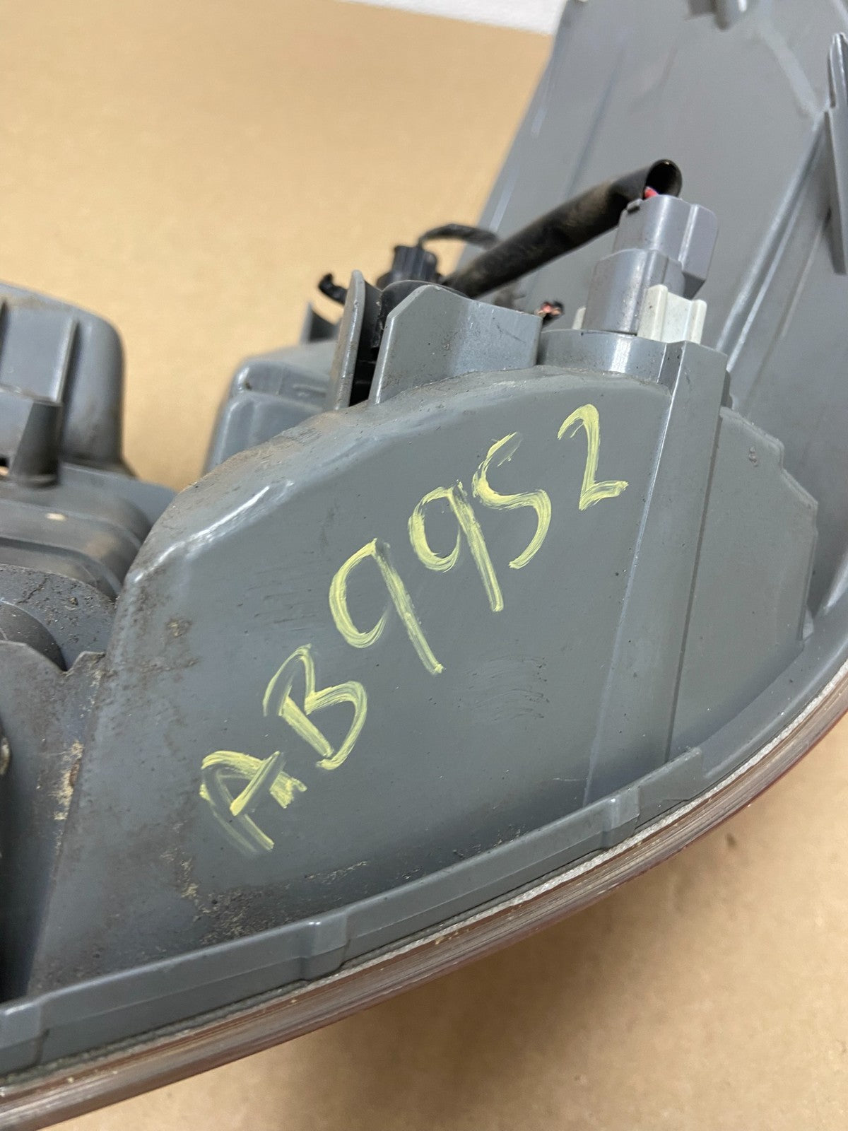 2008 2009 2010 Honda Odyssey Left Driver LH Side Tail Light AB9952 DW6