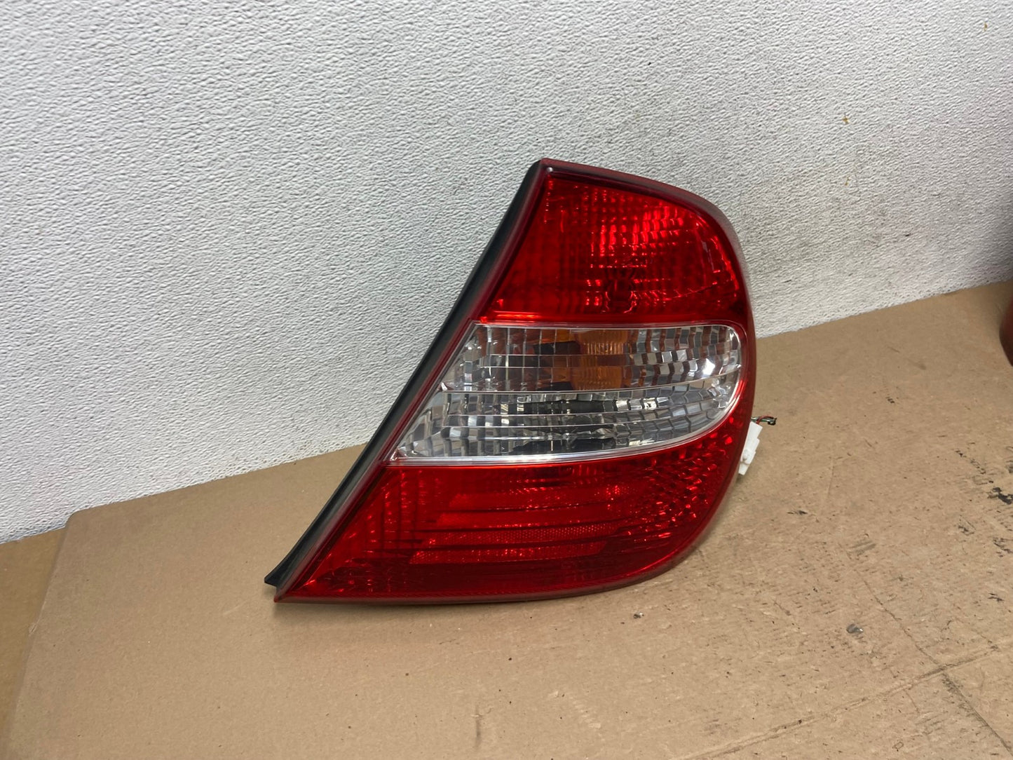 2002 2003 2004 Toyota Camry Tail Light Right Passenger Rh Side AF4879 LK2