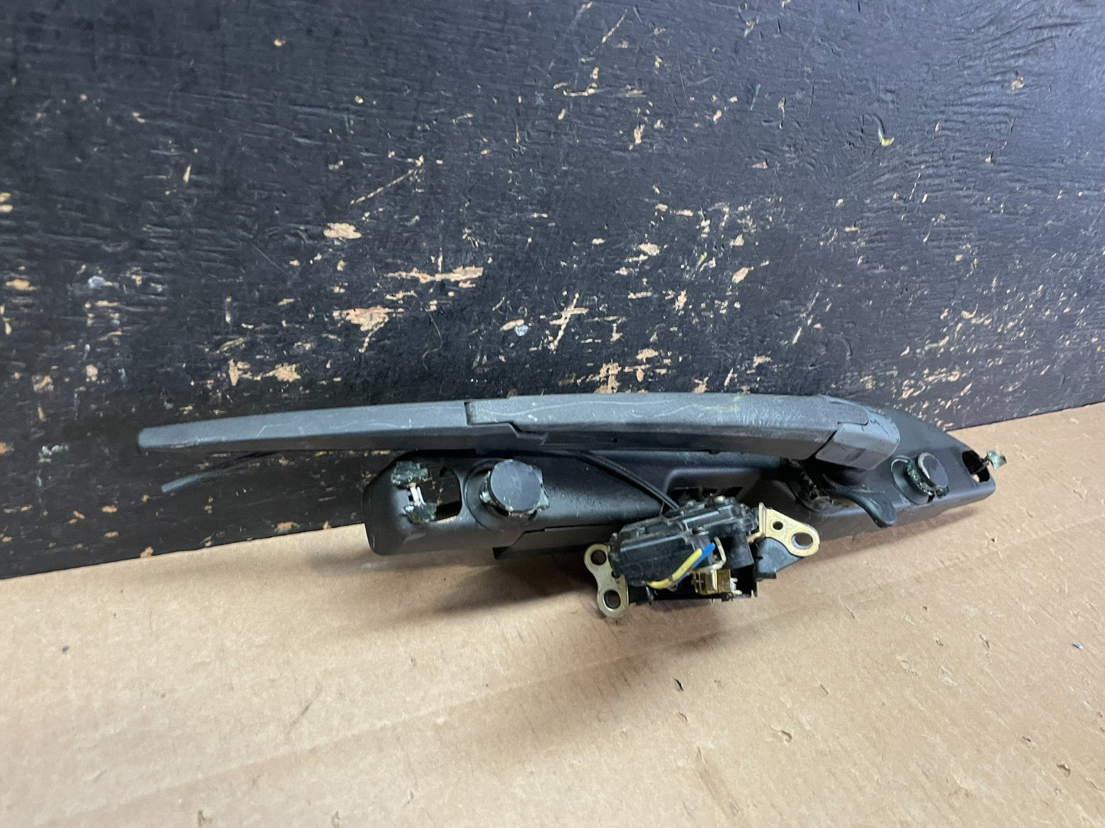 2003 to 2009 Toyota Corolla Matrix Rear Wiper Windshield Motor OEM AB3170  DG1
