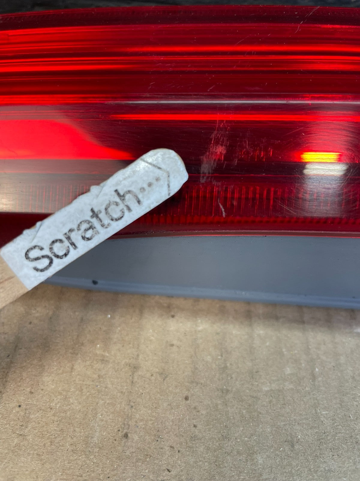 2013 to 2016 Honda Odyssey Rear Tail Gate Reflector AC20353