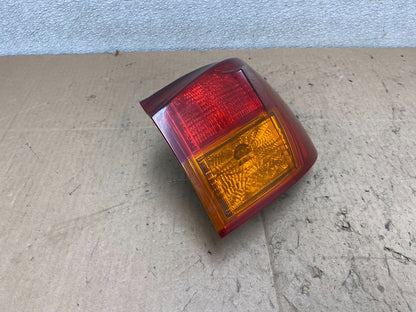2006-2008 Lexus IS250 Right Passenger Rh Side Outer Tail Light OEM W2834 DW2