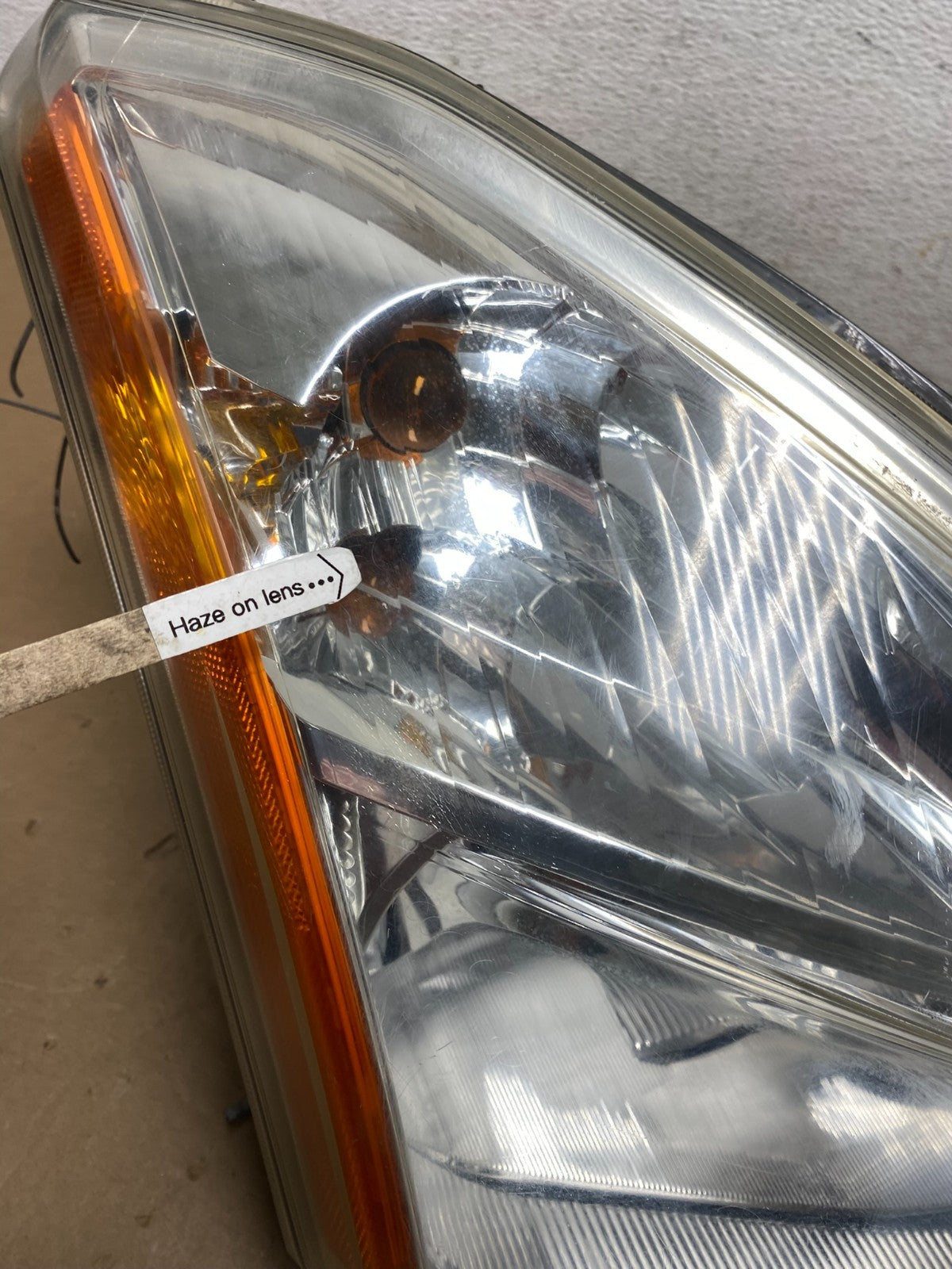 2009-2013 Nissan Rogue Right Passenger Xenon HID Headlight AD8088 DW4