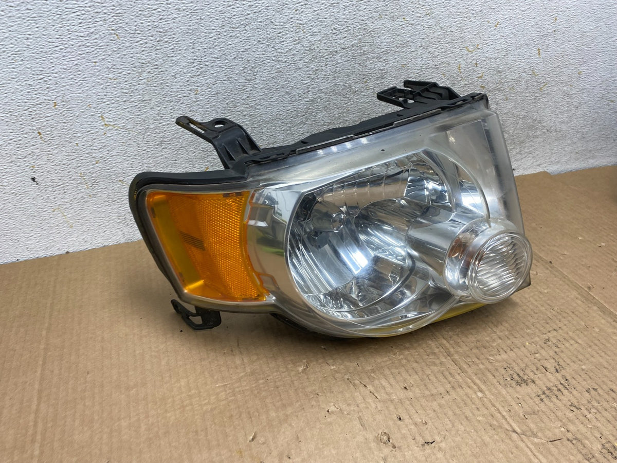 2008 to 2012 Ford Escape Headlight Right Passenger RH Side Halogen AI6582 DW2