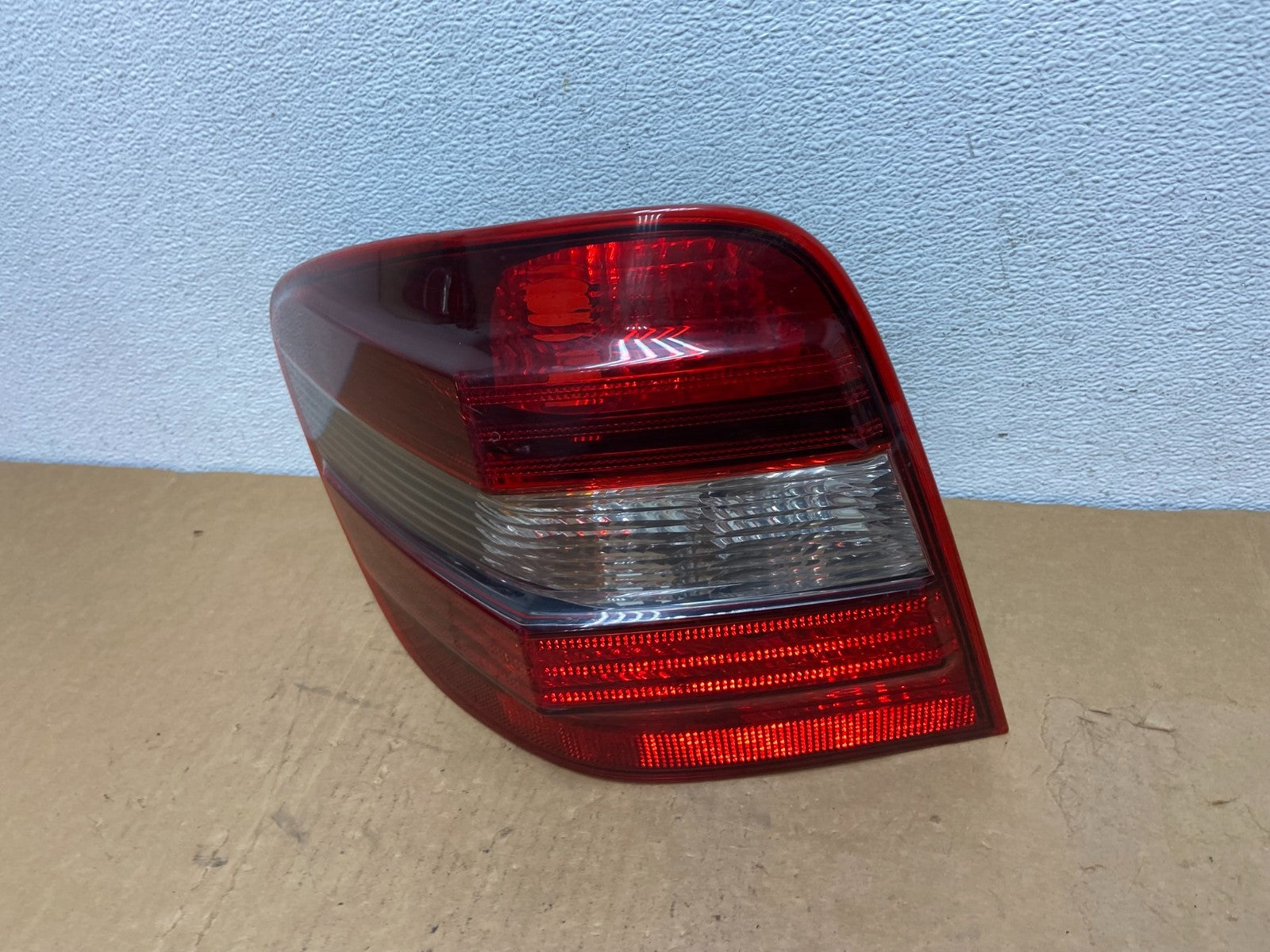 2009 to 2011 Mercedes ML350 ML-Class Left Driver Side Tail Light AC8491 DW1