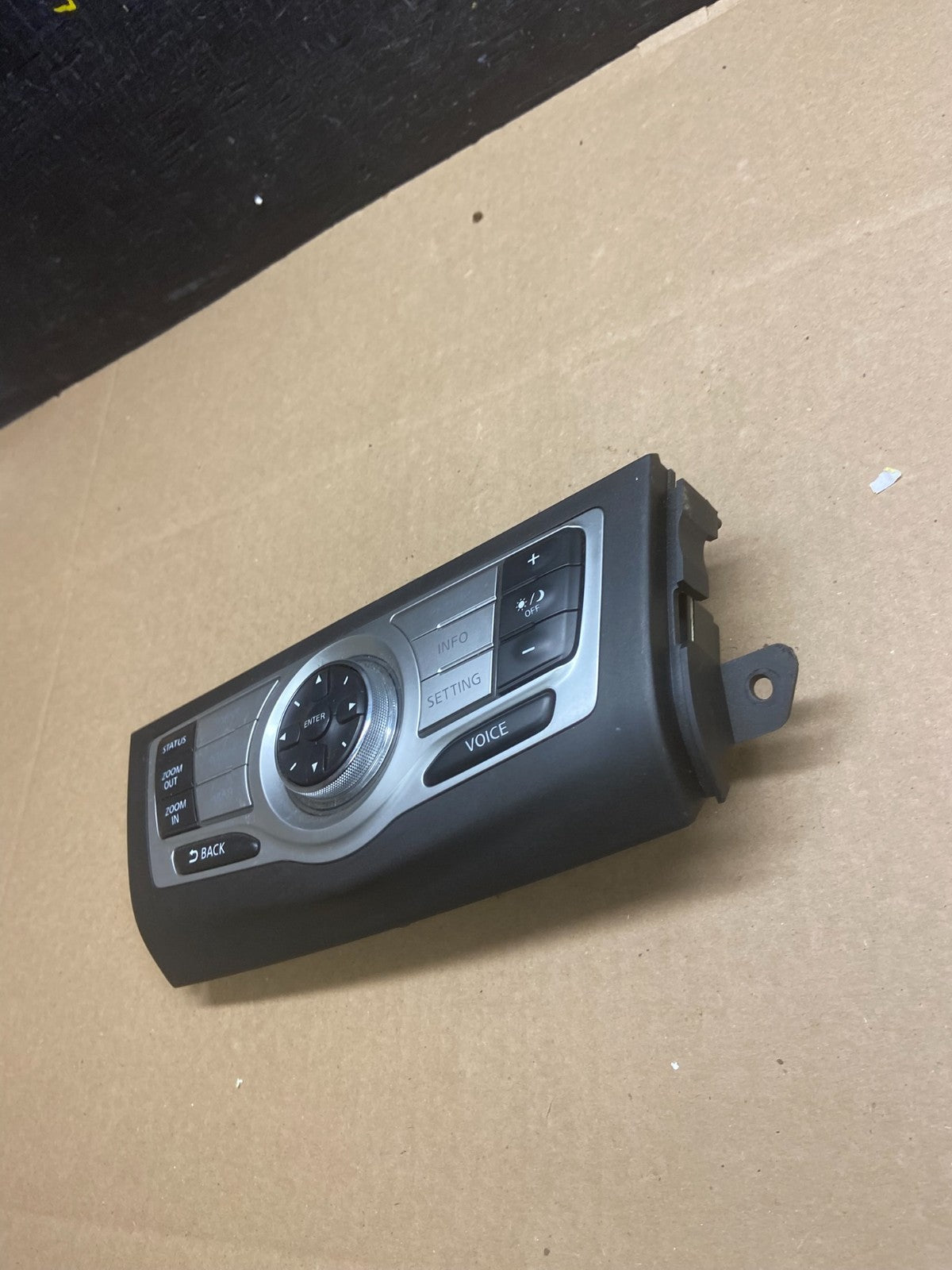 2009 - 2014 Nissan Murano AC Air Temperature Climate Control Panel T9069 DG2