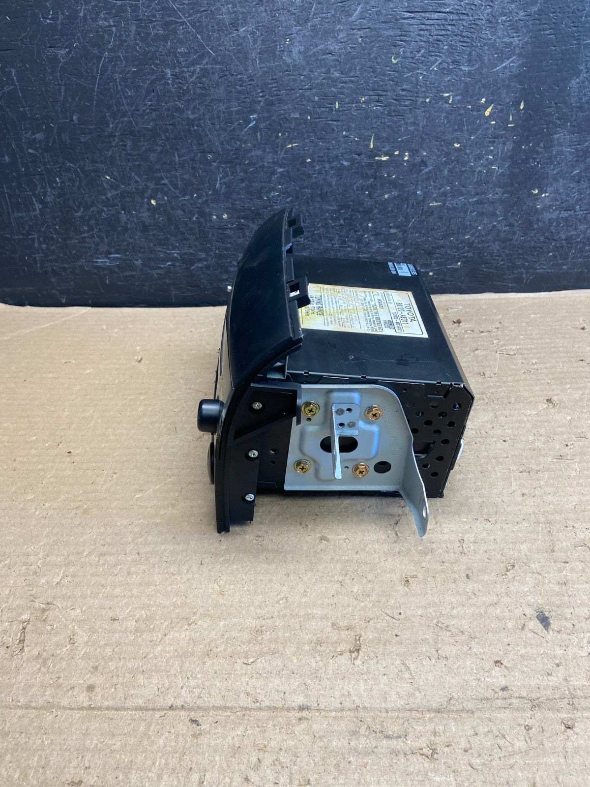 2004 to 2010 Toyota Sienna AM FM CD WMA Mp3 Radio Receiver AH5126 DG2