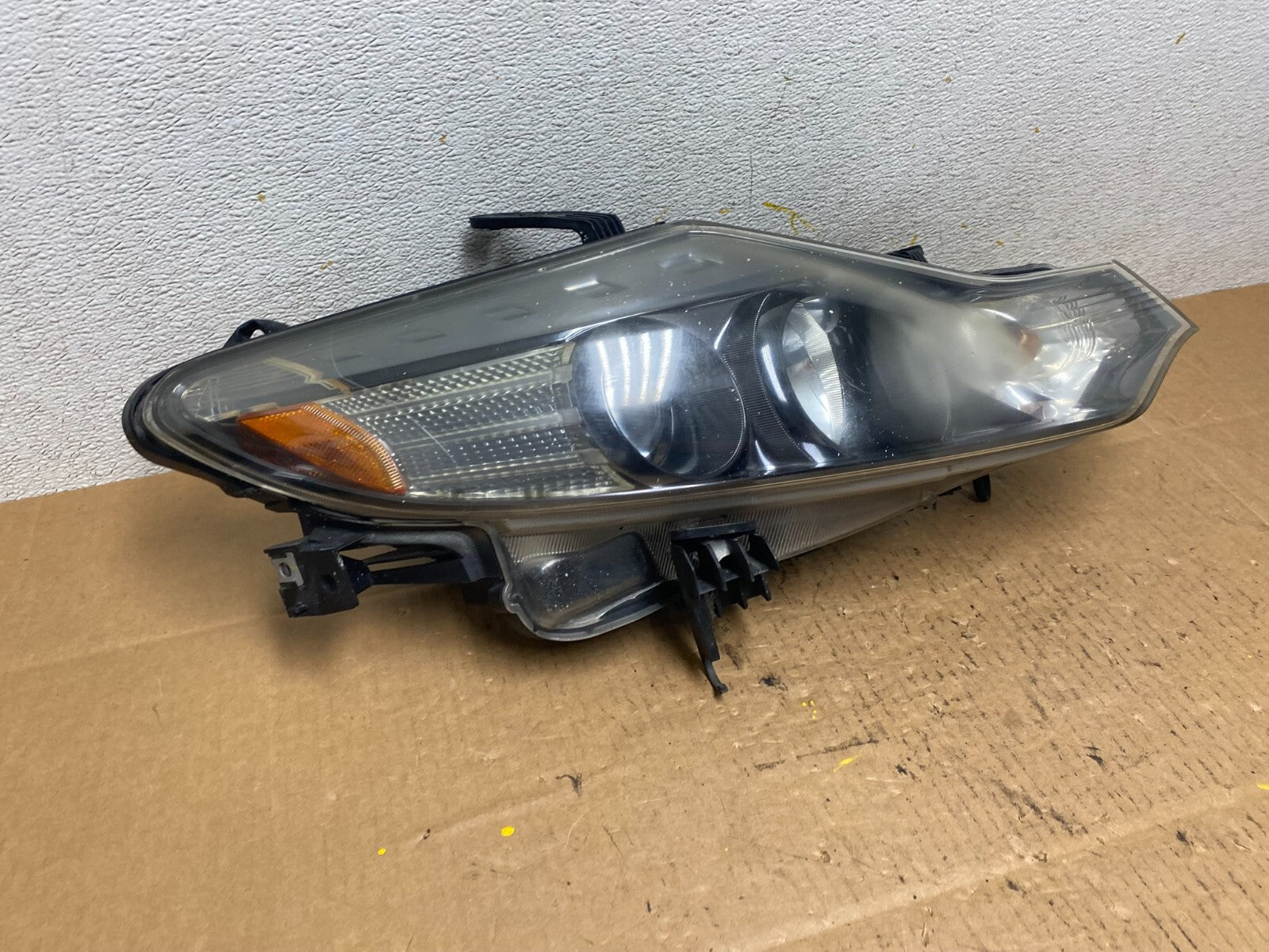 2011 to 2014 Nissan Murano Headlight Right Passenger Rh Halogen N4532 DW2