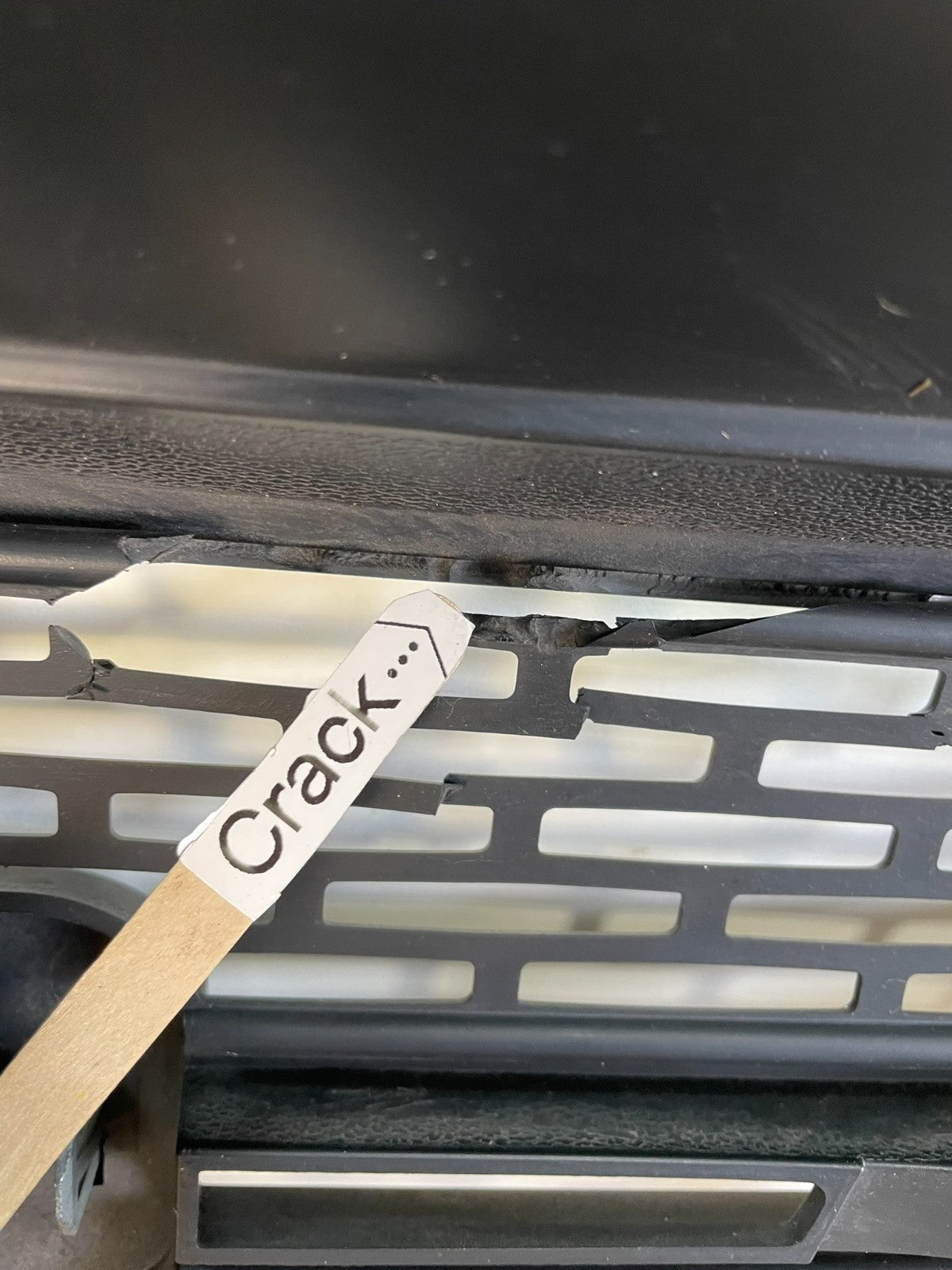 2010 to 2015 Gmc Terrain Front Upper Grill Grille AG7597 DG3