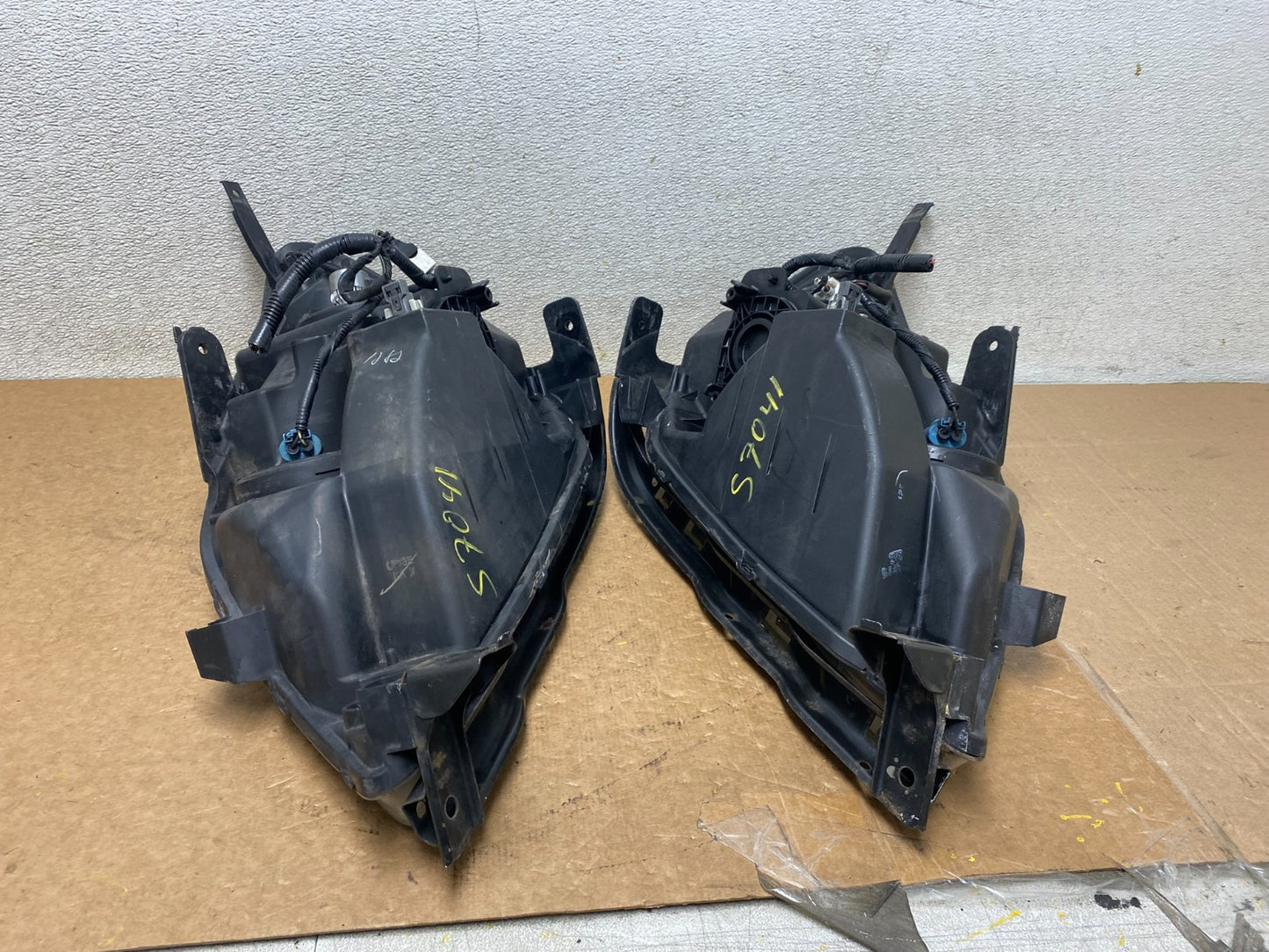 2005 2006 2007 Honda Odyssey Left+Right Set Halogen Headlights S7041 DW11