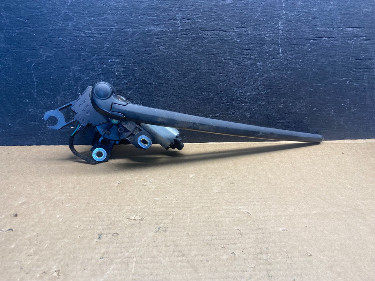 2007 to 2015 Audi Q7 Rear Windshield Washer Wiper Motor AF6648 DG0