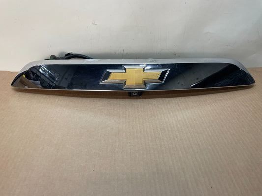 2013 to 2017 Chevrolet Traverse Liftgate Trunk Chrome Molding W/Camera AJ1006 DG0