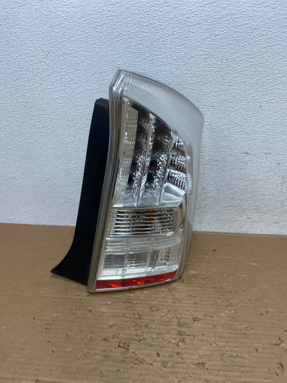 2010 2011 Toyota Prius Tail Light Right Passenger Side AD4324 LK0