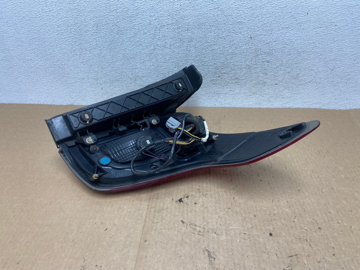 2011 2012 2013 2014 2015 Ford Explorer Left Driver LH Side Tail light AF9760 LK6