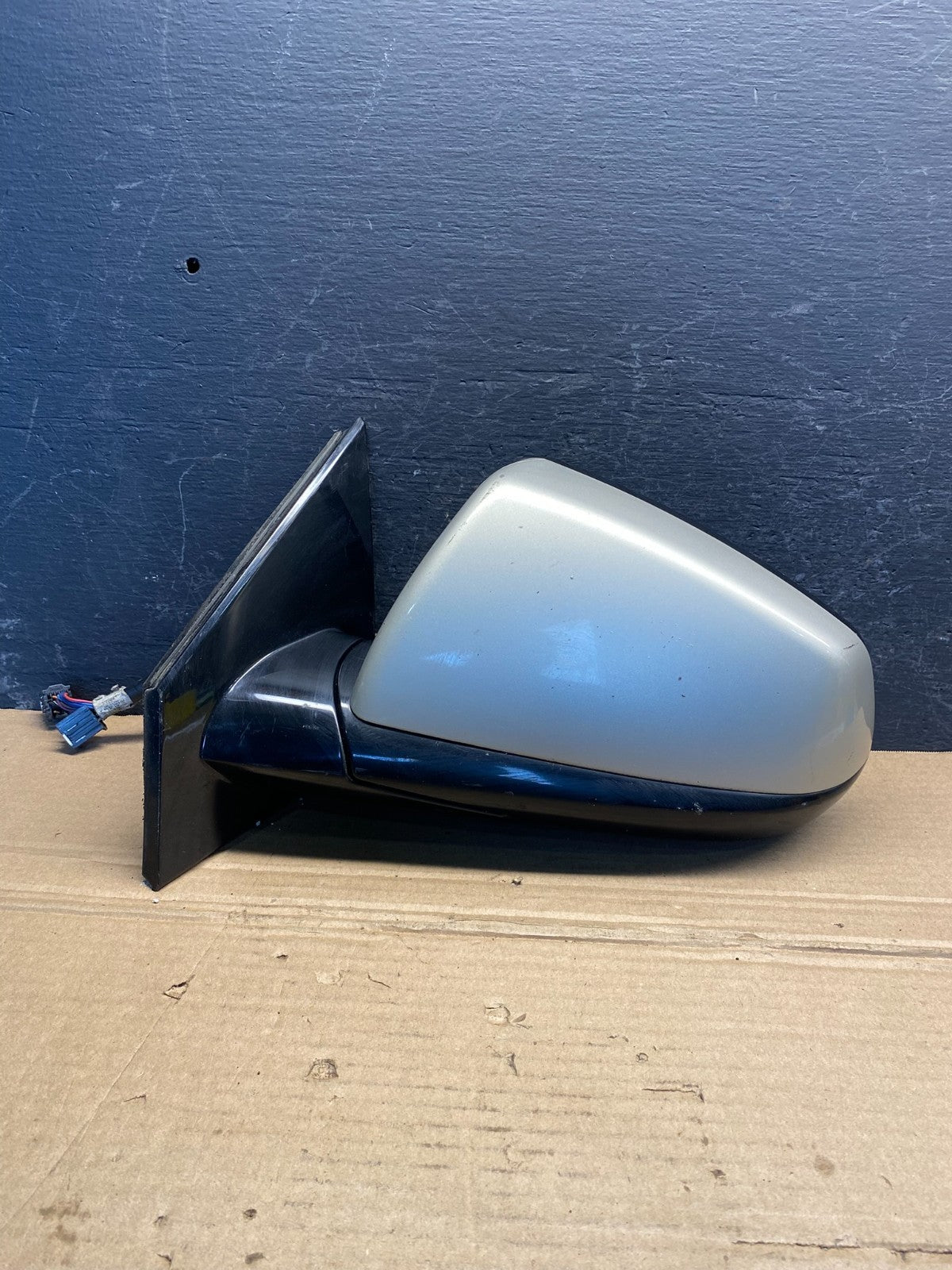 2010 to 2015 Cadillac SRX Left Driver Lh Side View Door Mirror AE8124 DG0