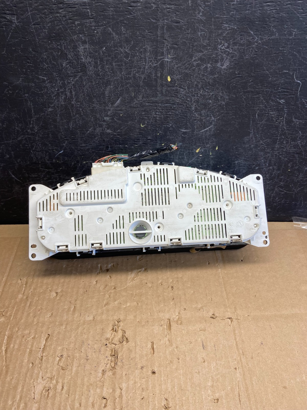2006-2007 Nissan Pathfinder Xterra Cluster Speedometer Instrument AD6808 DG4