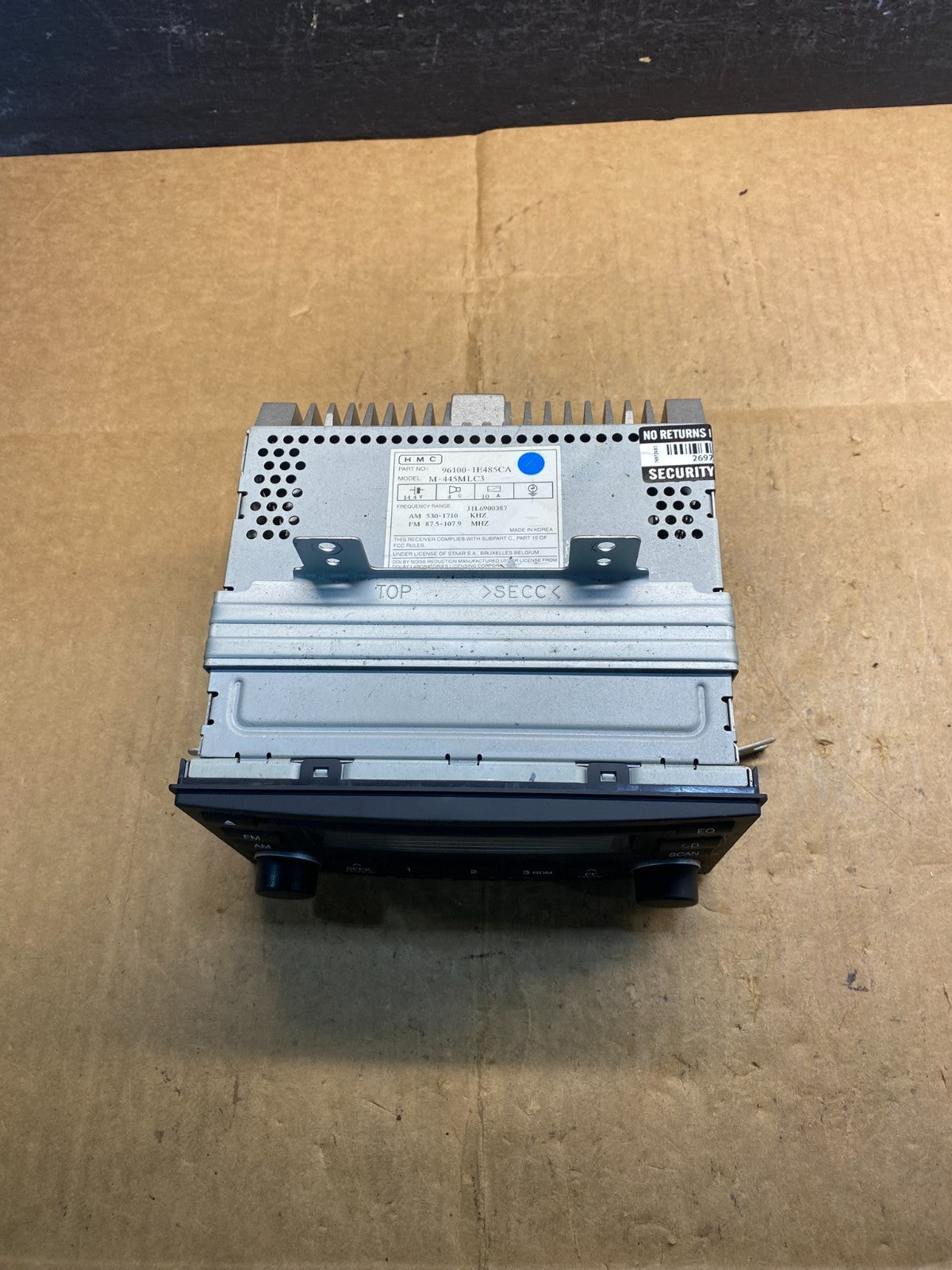 2007 to 2011 Hyundai Accent Radio Cd Mp3 Player AD3641 DG3