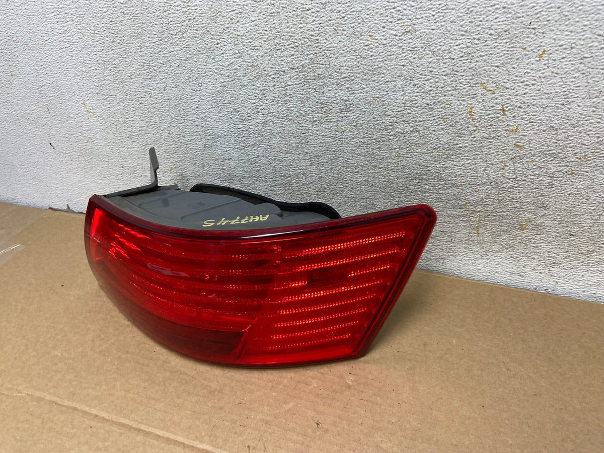 2009 to 2010 Hyundai Sonata Right Passenger Side Tail Light AH7745 LK2