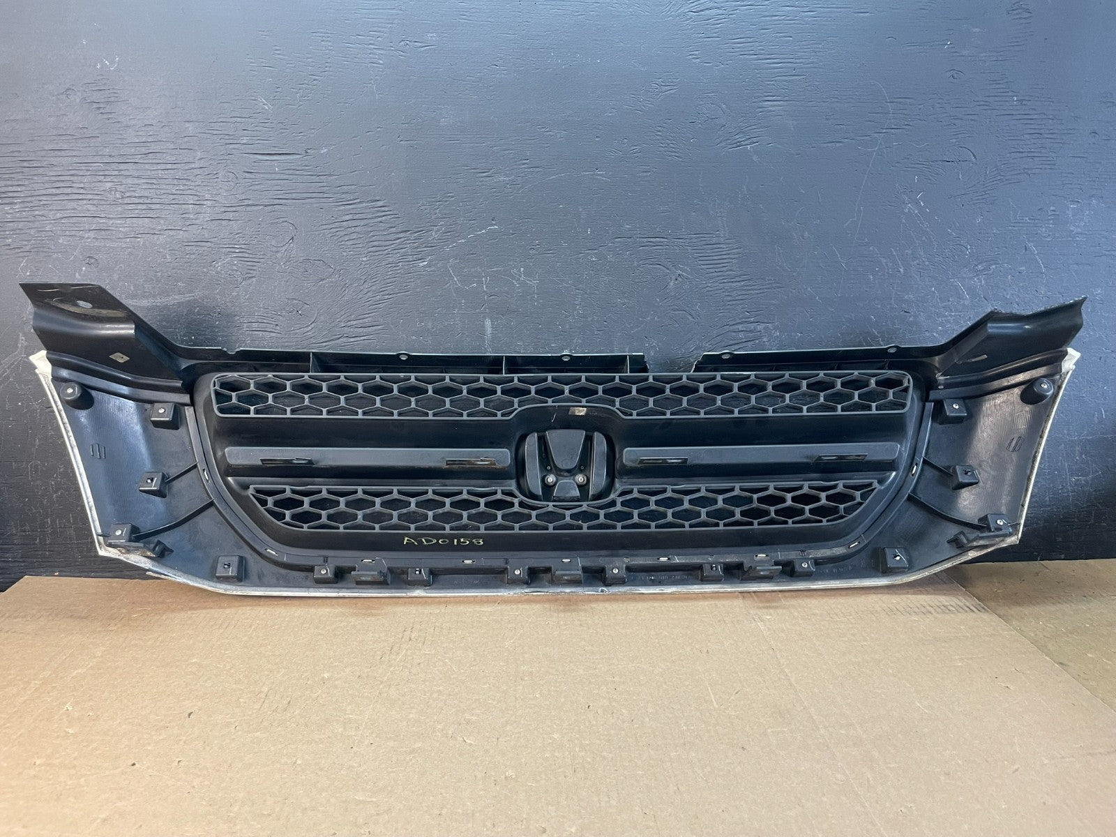 2003 2004 2005 Honda Pilot Front Upper Grill Grille AD0158 DG6