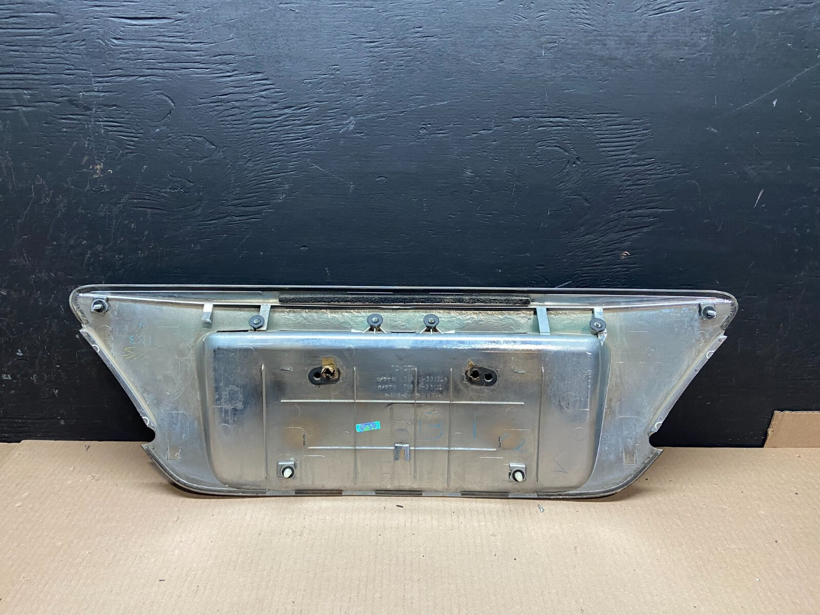 2007 2008 2009  Lexus ES350 Rear Trunk Molding License Plate Panel Oem E8481 DG17