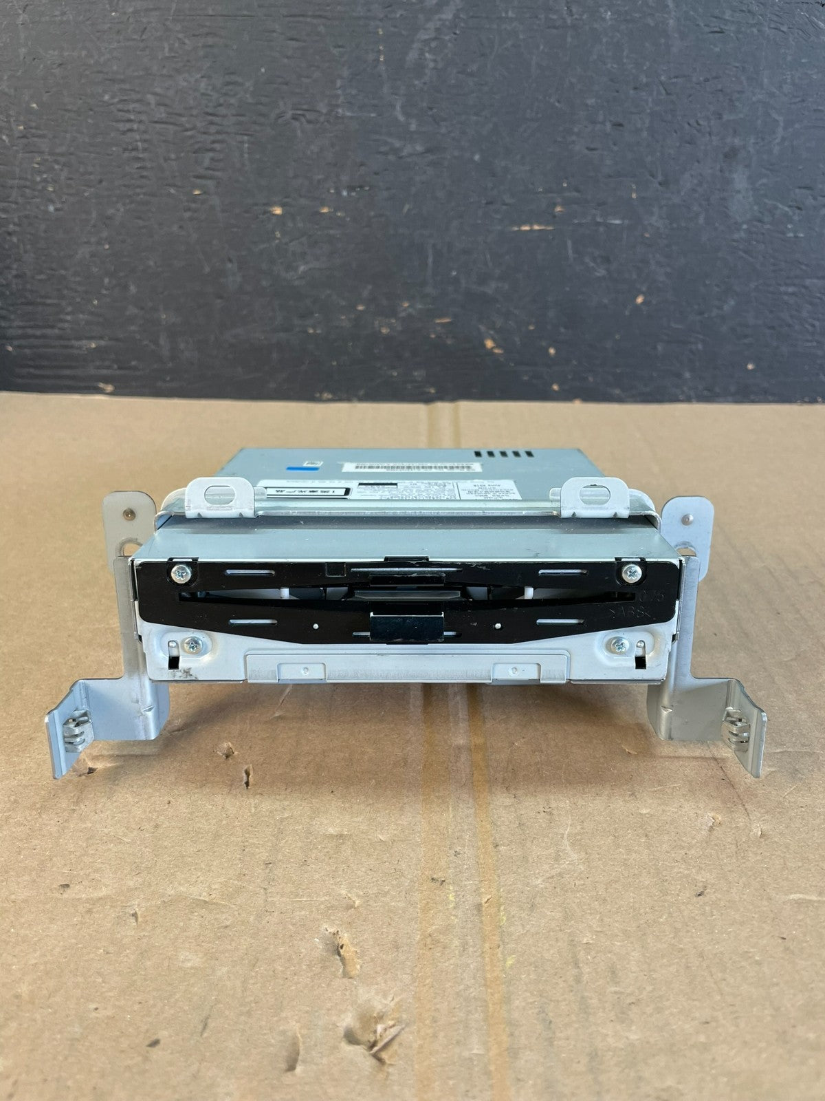 2017 to 2020 Lincoln MKZ Factory Radio Cd Mechanism Player AD5943 DG0