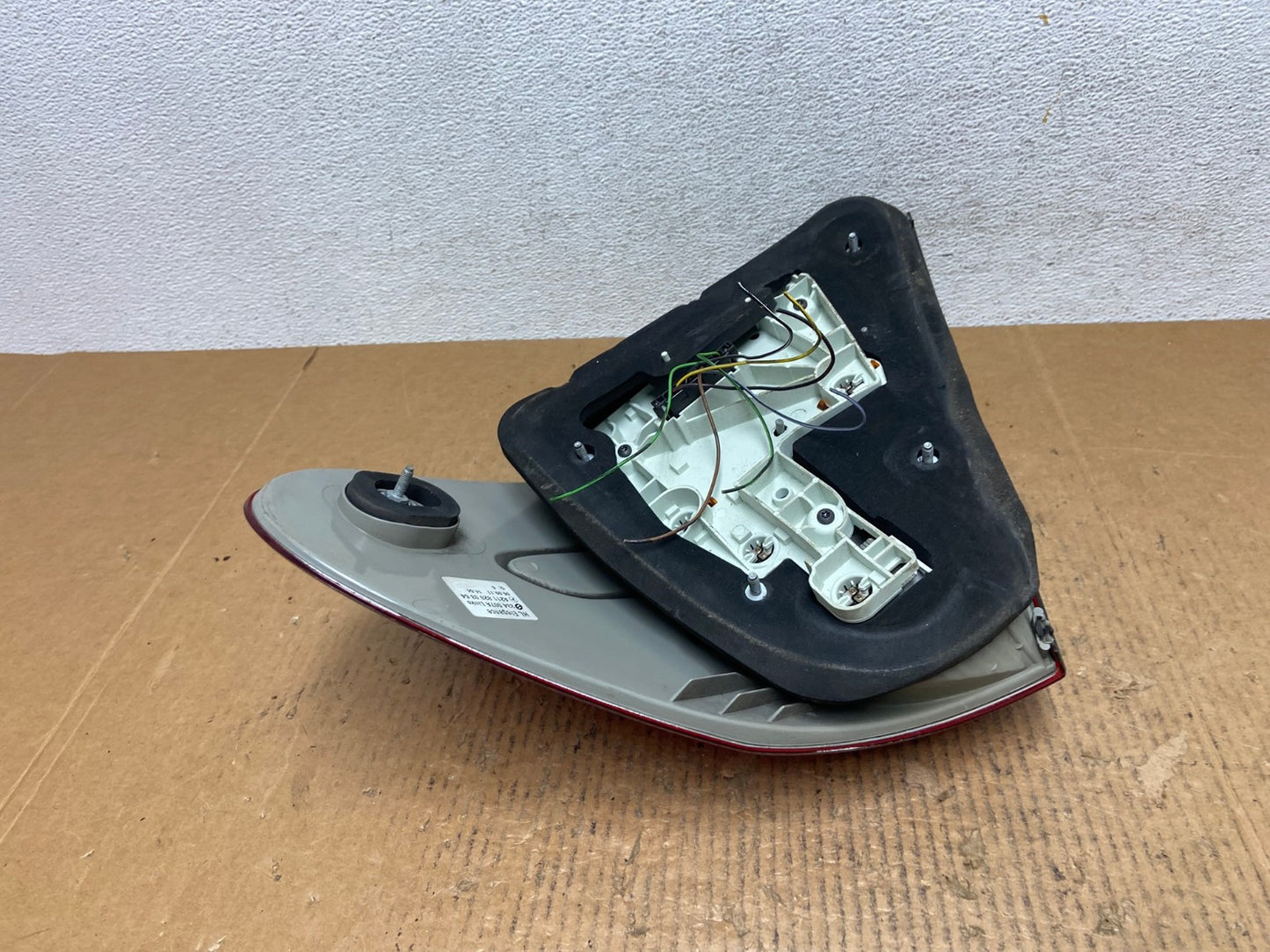 2003-2006 Mercedes E Class Sedan Left Driver LH Side Tail Light AE1512 LK5