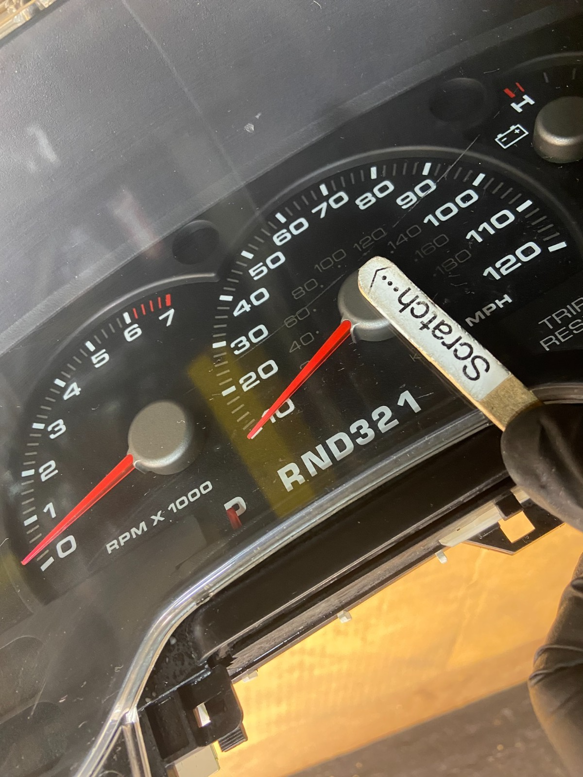 2004 to 2005 Ford Explorer Sport Trac Cluster Gauge Speedometer Y4557 PS1