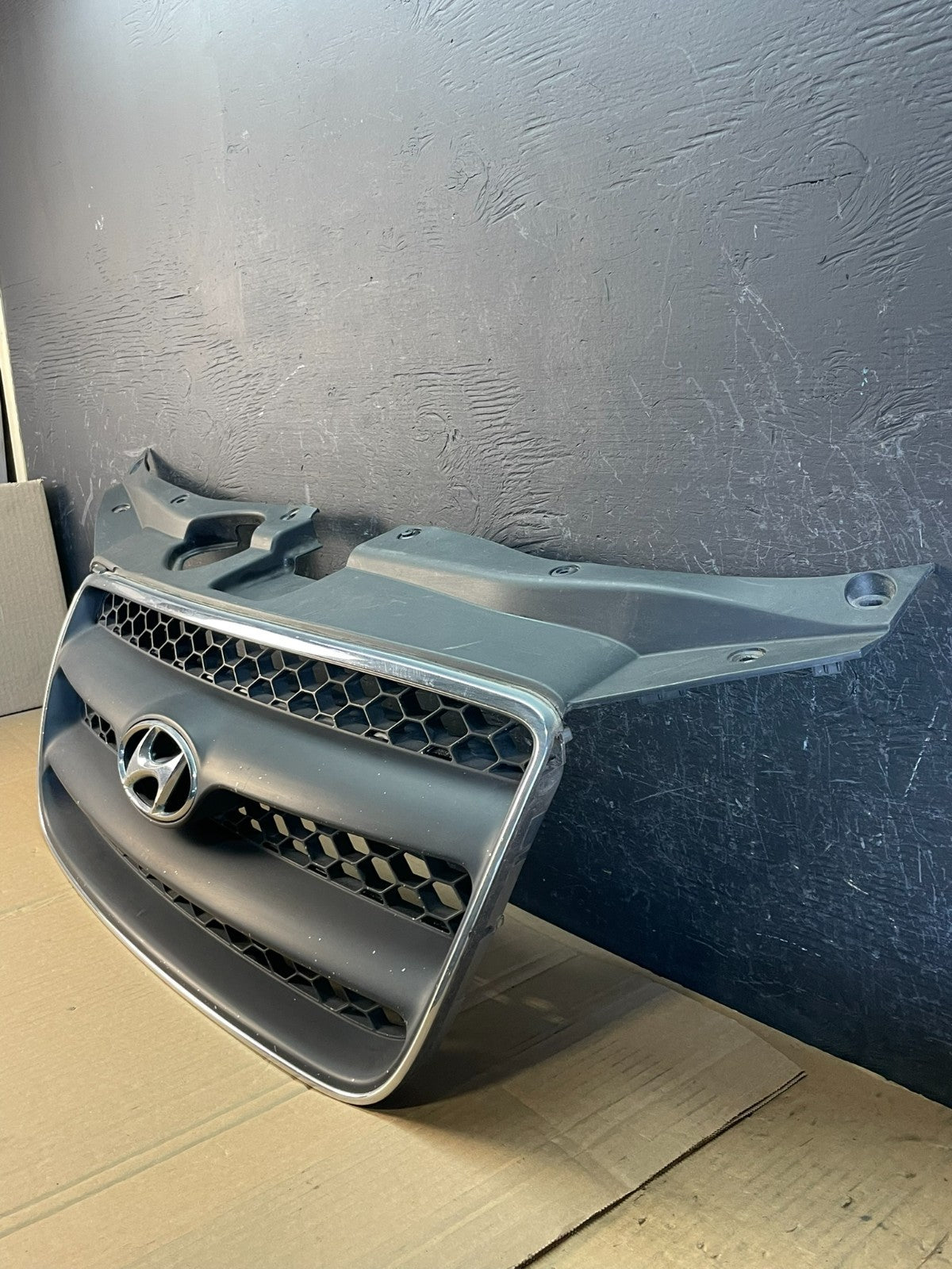2007 to 2009 Hyundai Santa Fe Front Upper Grill Grille AC5358 DG2
