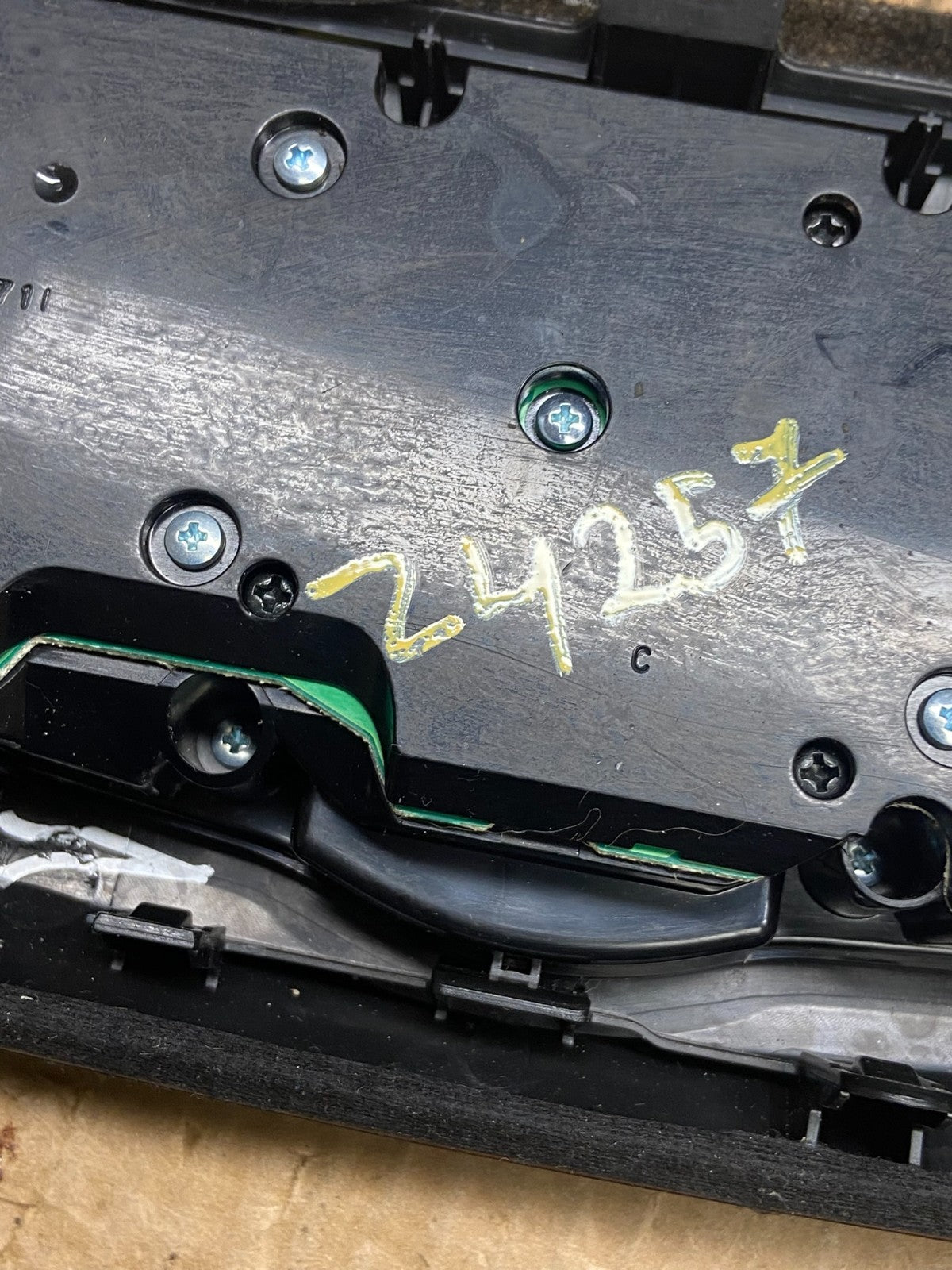 2013 to 2015 Nissan Pathfinder Information Display Control Z4257 DG6
