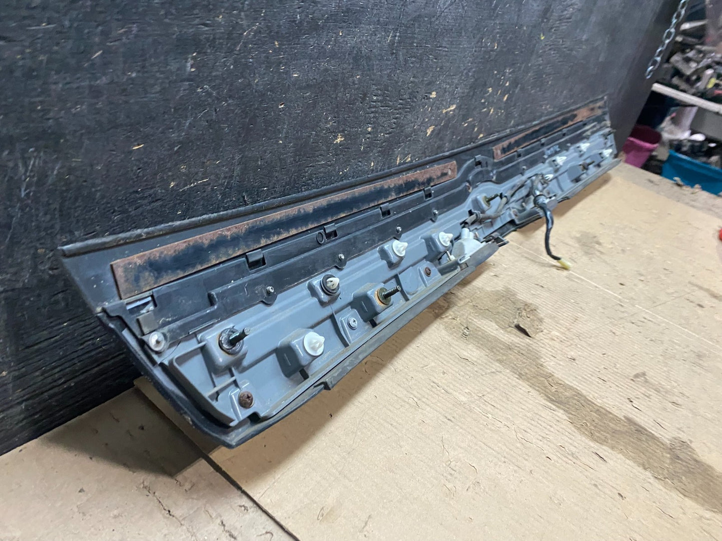 2006 2007 2008 Subaru Forester  Liftgate Tailgate Trunk Trim Molding X3302 DG11