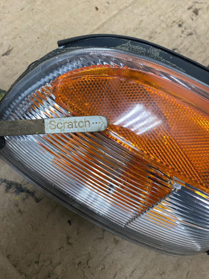 2000-2001 Nissan Xterra Right Passenger Turn Signal Headlight Light W0888 DW3