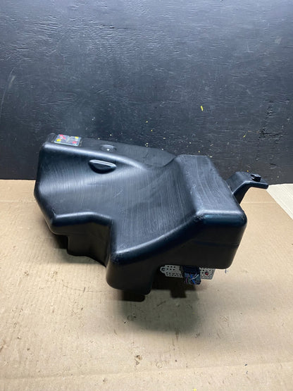 2010 to 2019 Lincoln MKT Subwoofer Speaker W/ Radio Audio Amplifier o6804 DG4