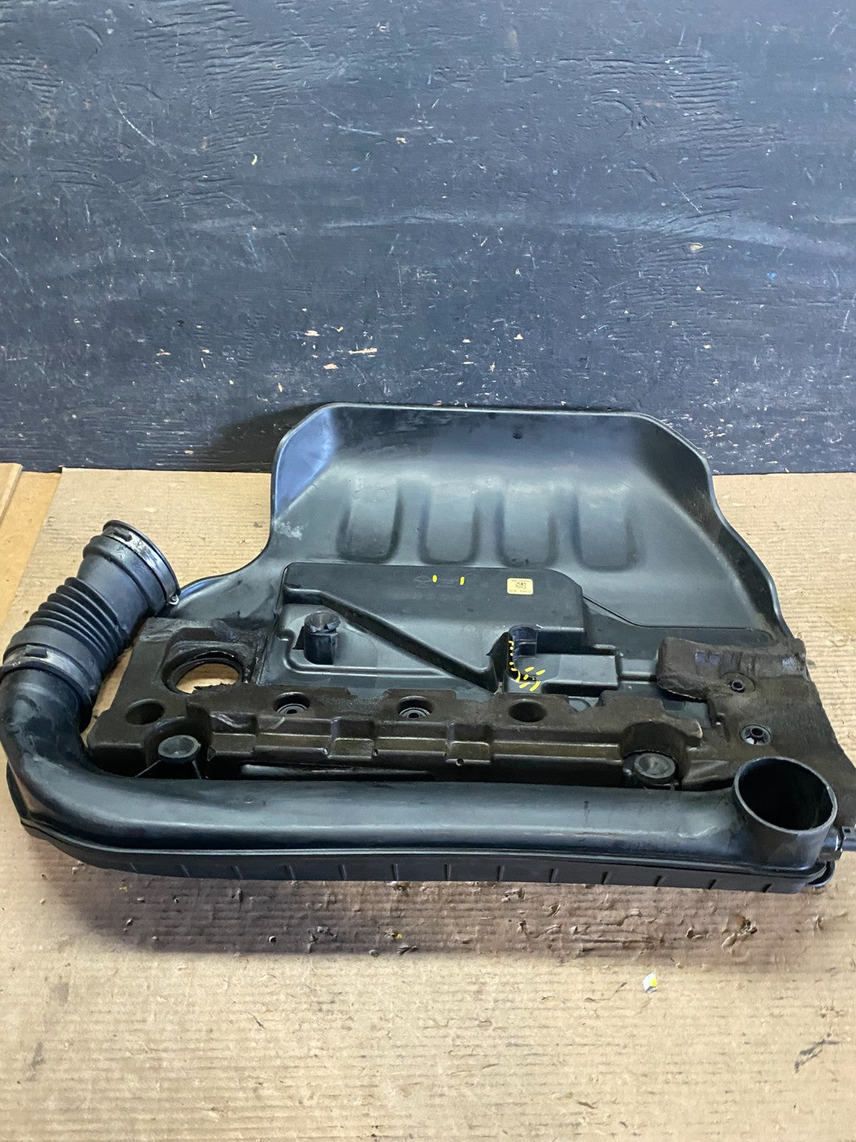 2013 to 2016 Dodge Dart 2.0L Engine Motor Cover Shield S3579 DG4