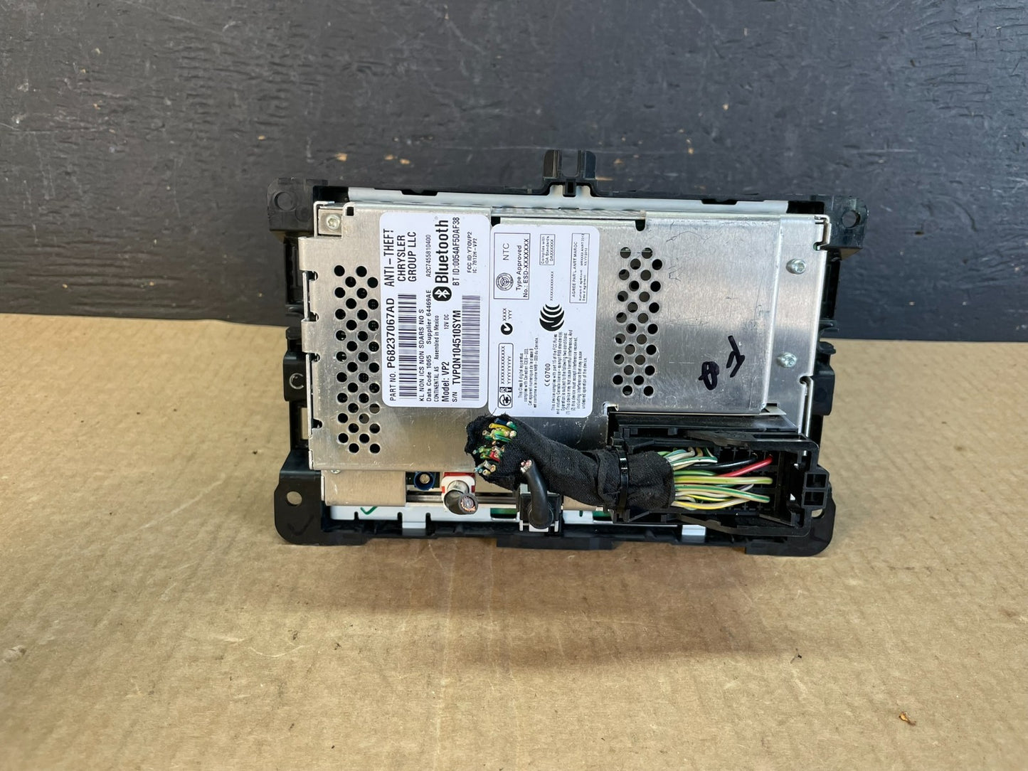 2014 to 2015 Jeep Cherokee Media Satellite Radio Screen Display AF3688 DG6