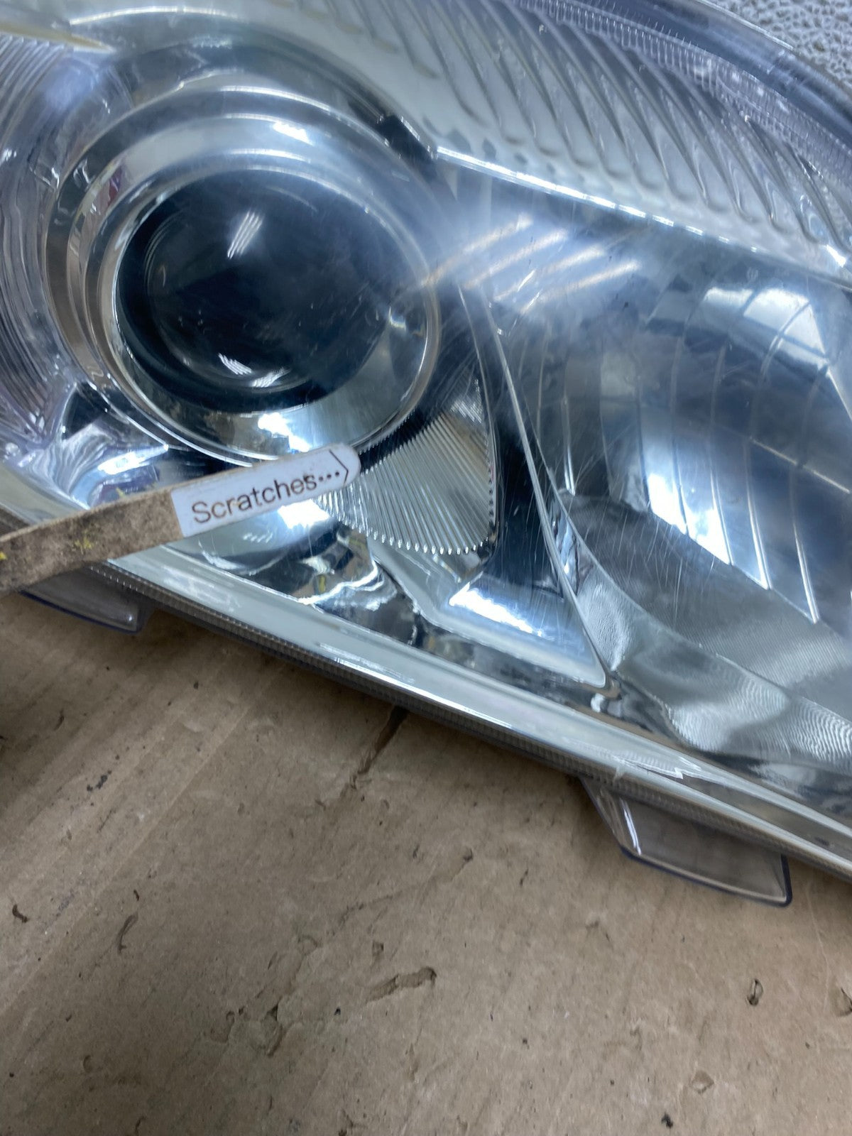 2010 - 2011 Toyota Camry Left+Right Halogen Headlights AF5862 DW3
