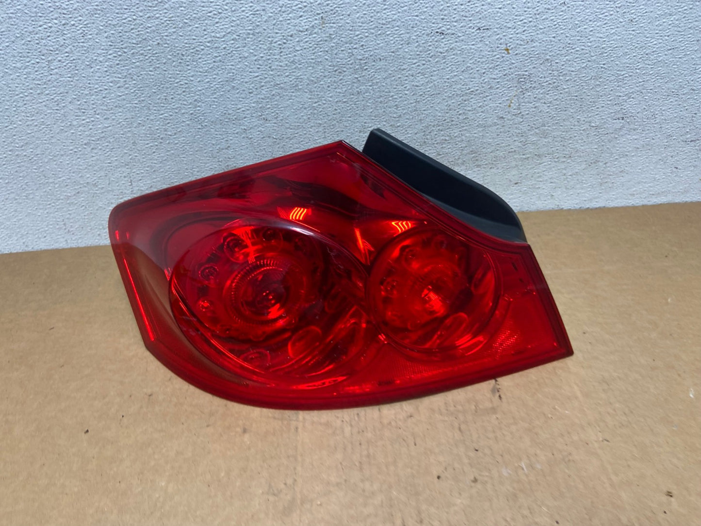 2007 to 2013 Infiniti G35 G37 Sedan Left Driver LH Side Tail Light AD5496 LK0